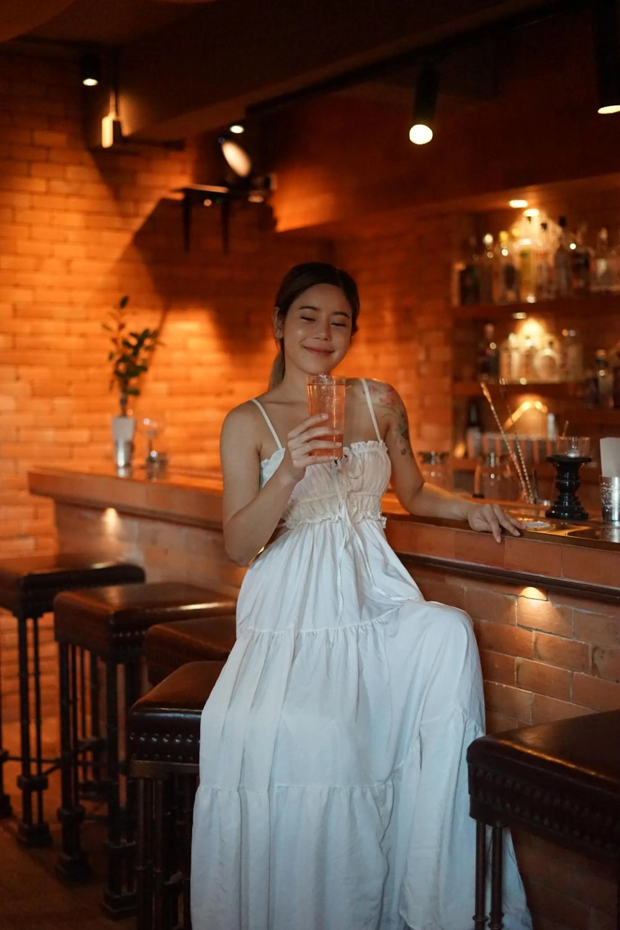 Lounge or bar in THEE Kashatharn by TH District