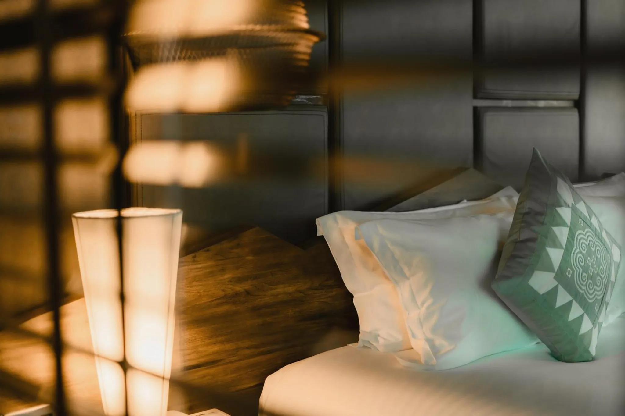 Bed in THEE Kashatharn by TH District