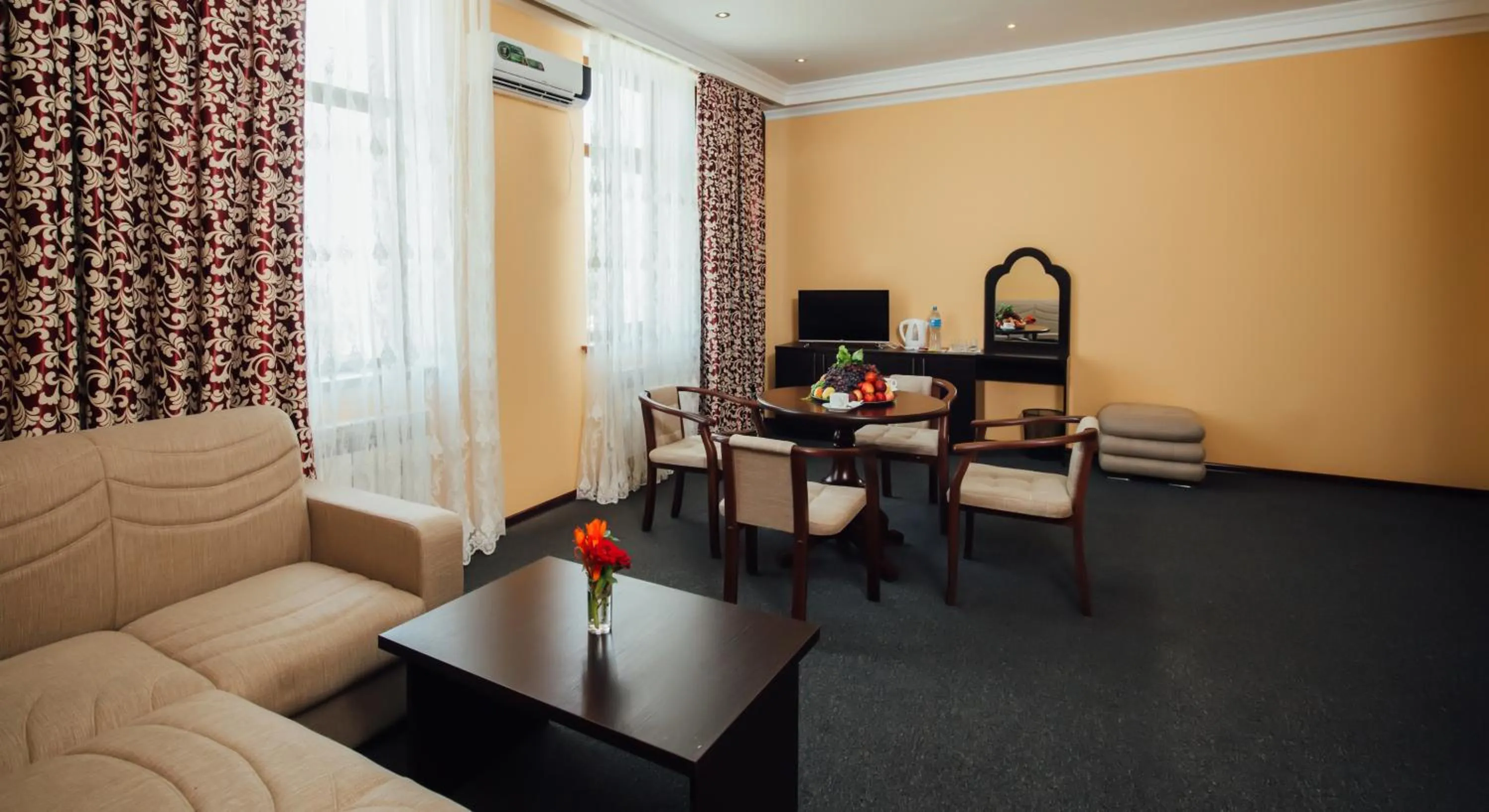 Living room in Bek Khiva Hotel