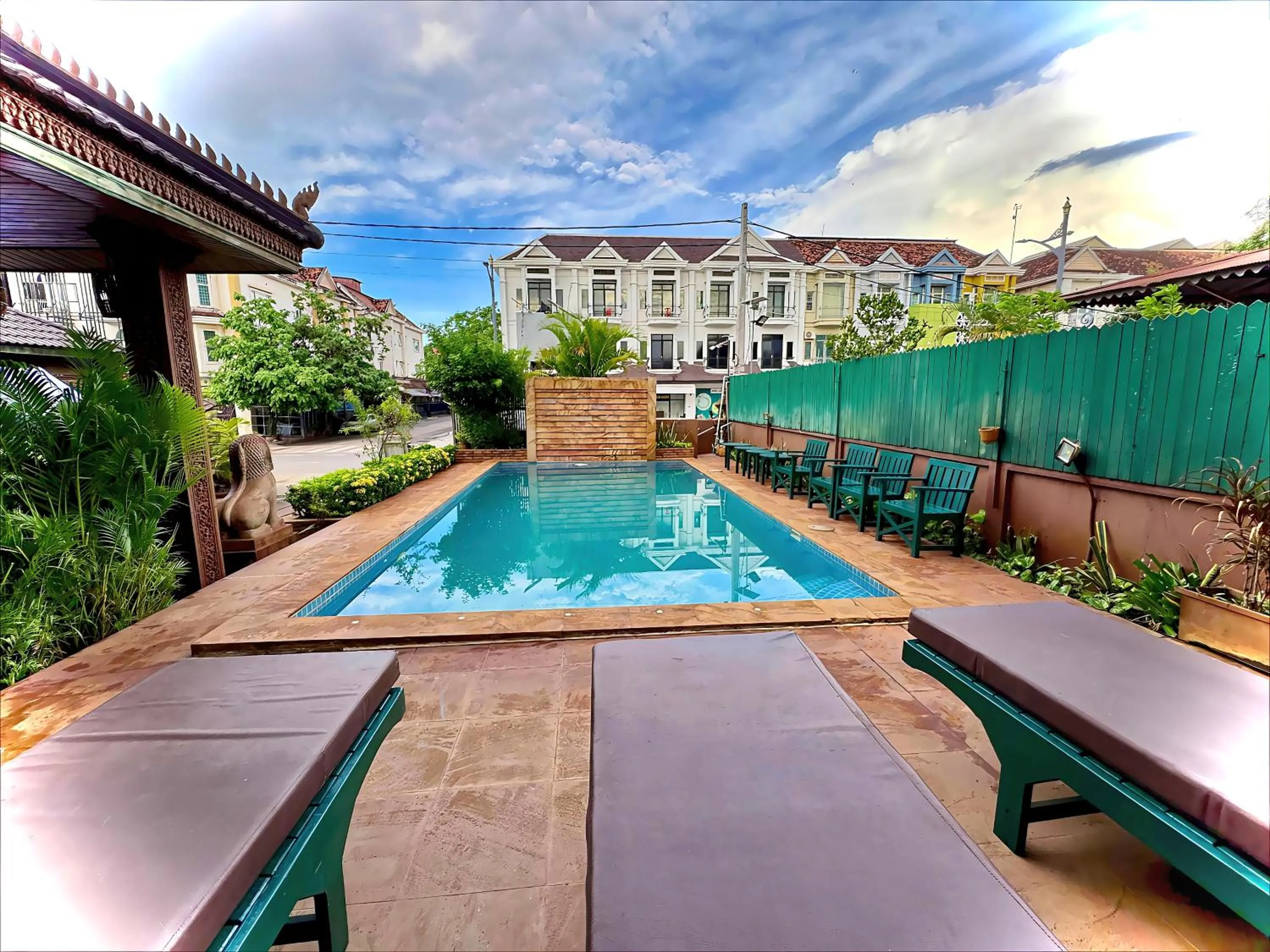 Swimming pool in Shining Angkor Boutique Hotel