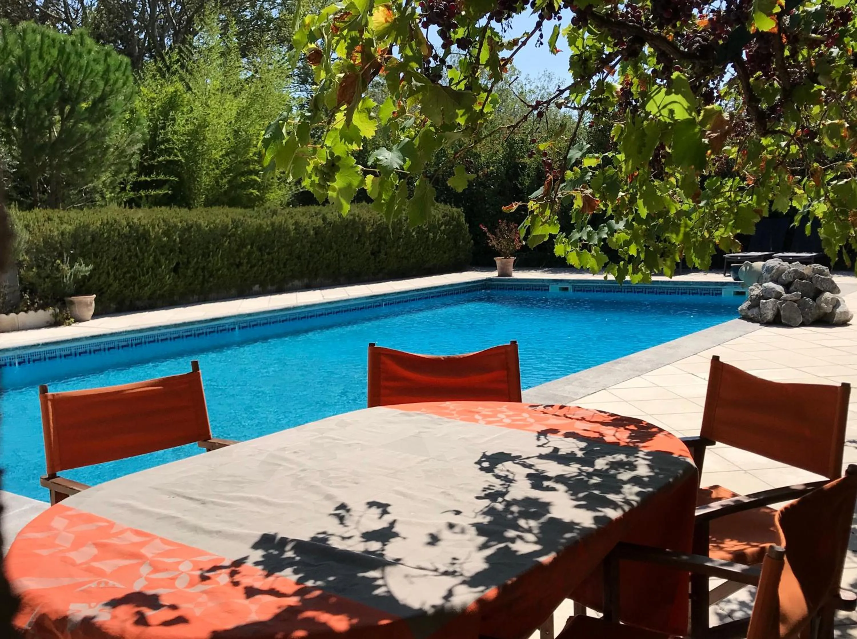 Dining area in Mas des Prevots B&B