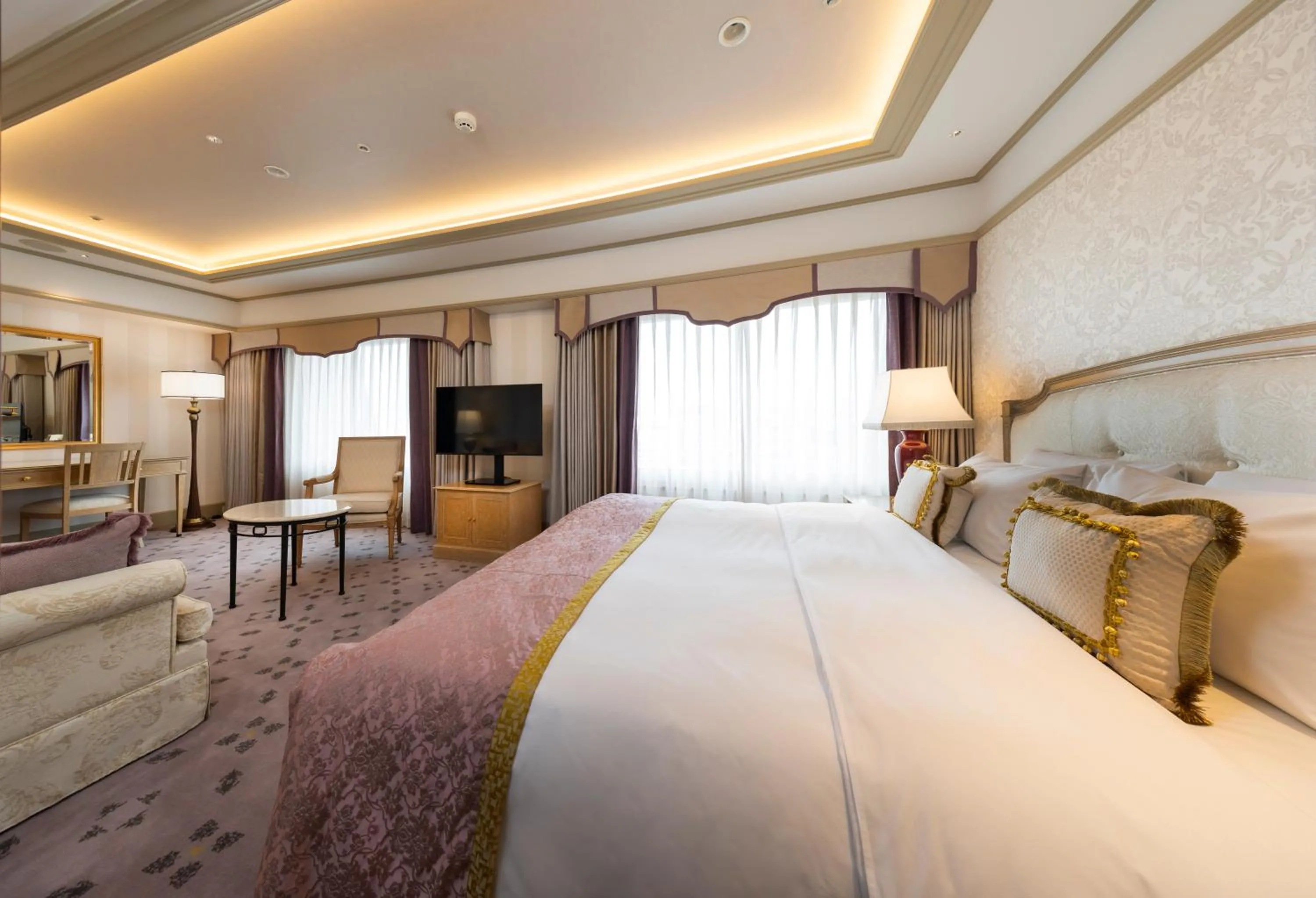 Bedroom, Bed in Hotel Nikko Princess Kyoto