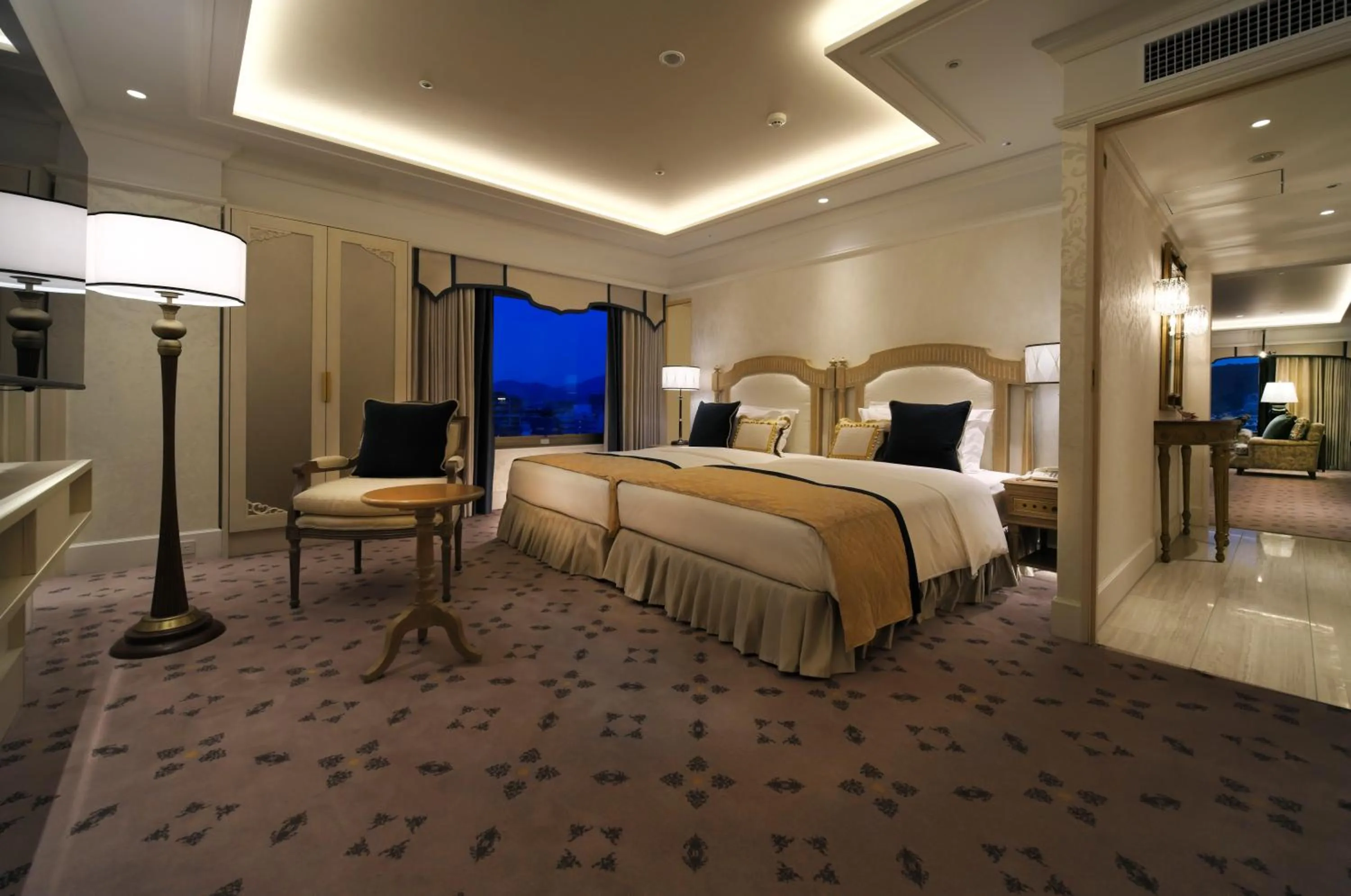 Bed in Hotel Nikko Princess Kyoto