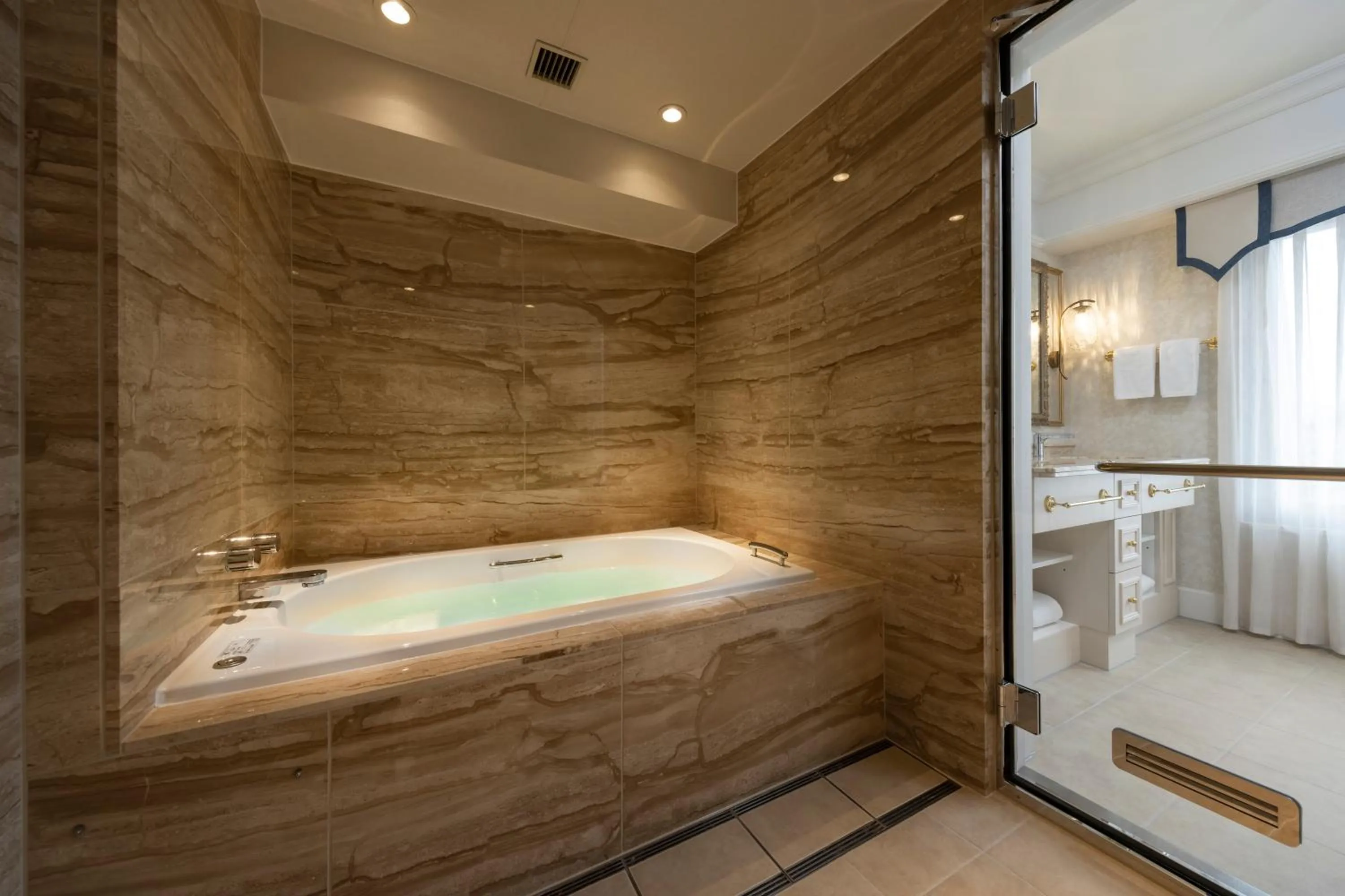 Bathroom in Hotel Nikko Princess Kyoto