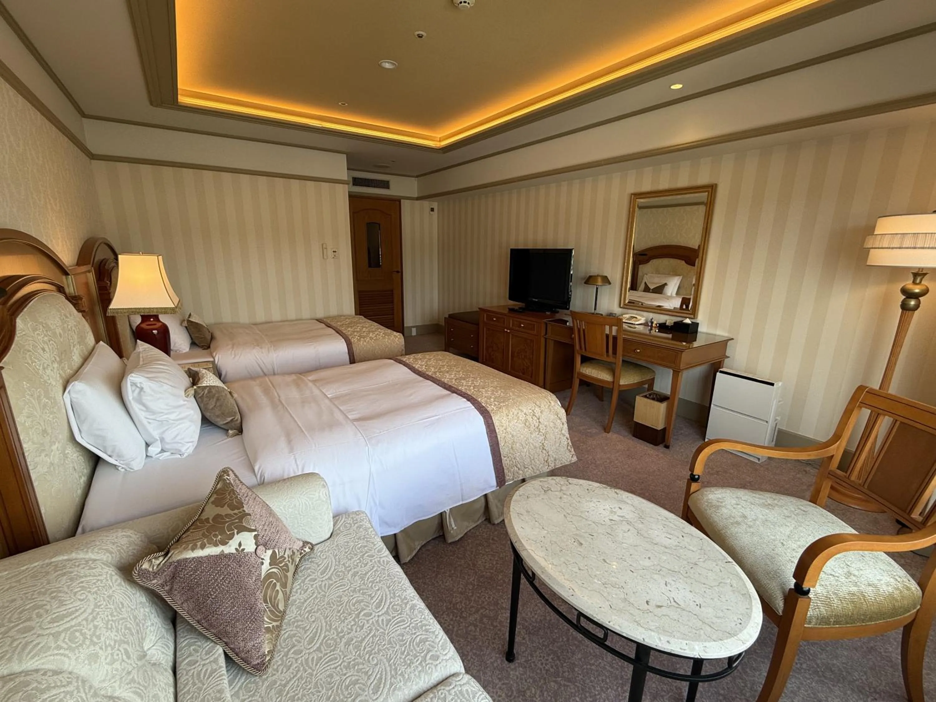 Photo of the whole room, Bed in Hotel Nikko Princess Kyoto