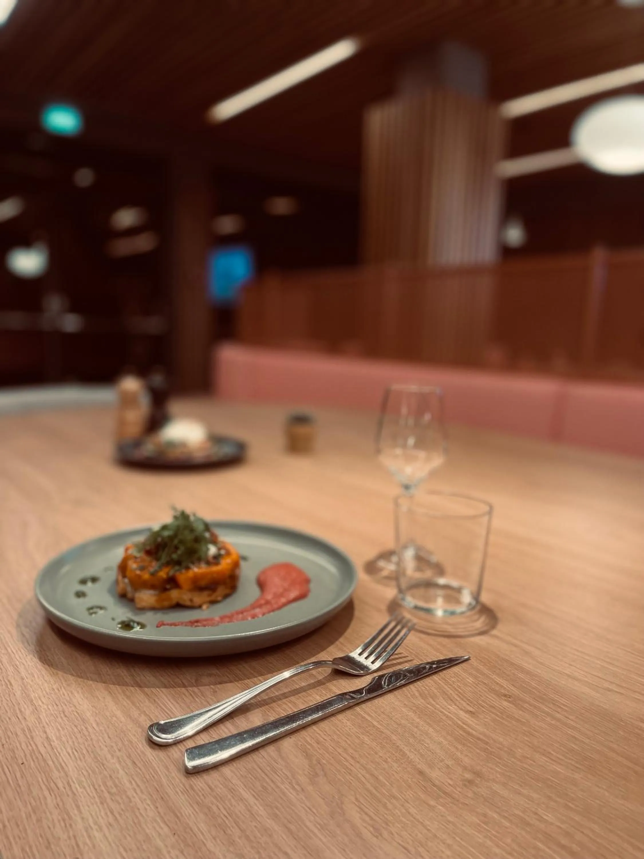 Restaurant/places to eat in Novotel Bordeaux Centre Gare Saint Jean