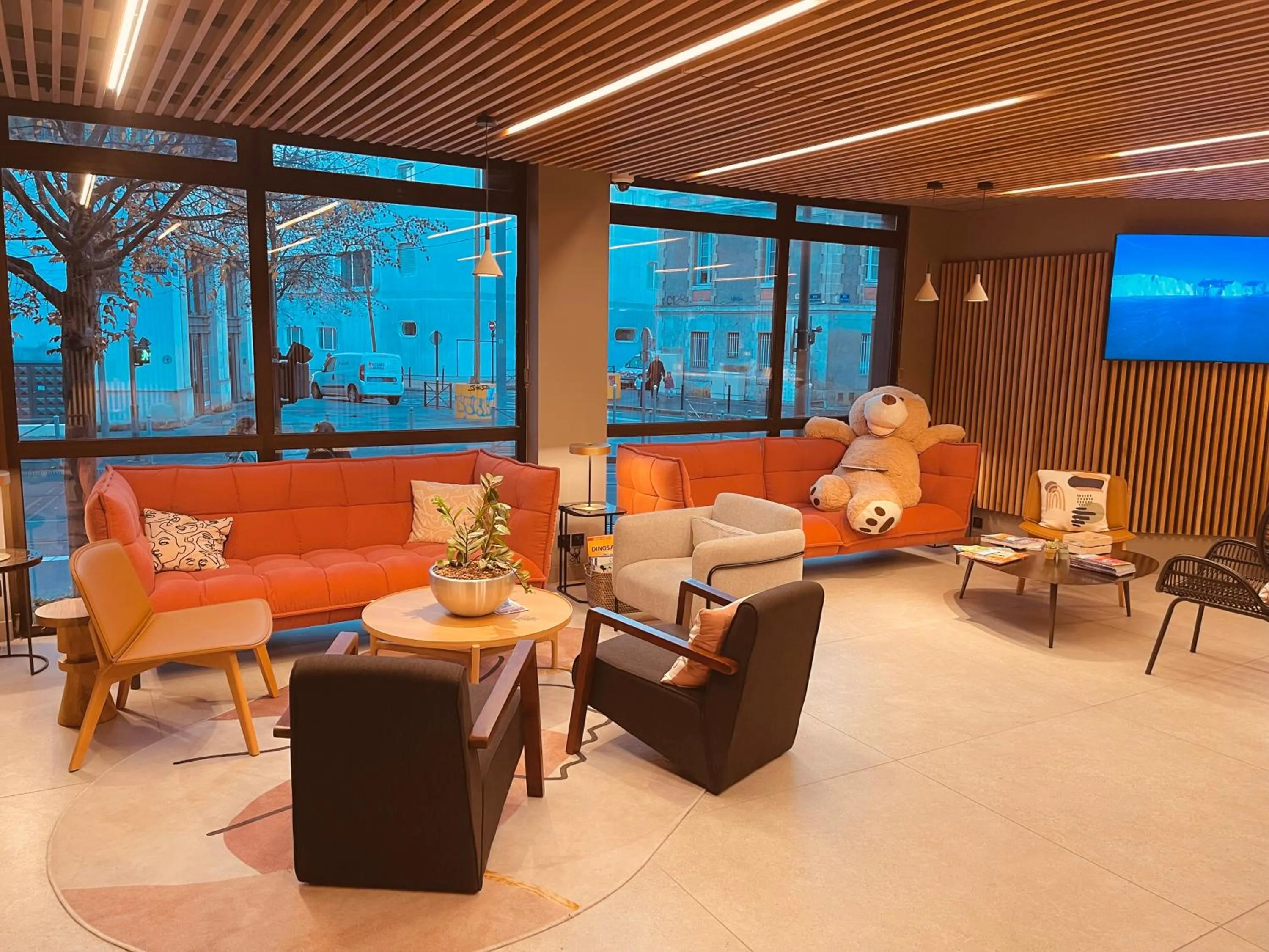 Living room in Novotel Bordeaux Centre Gare Saint Jean