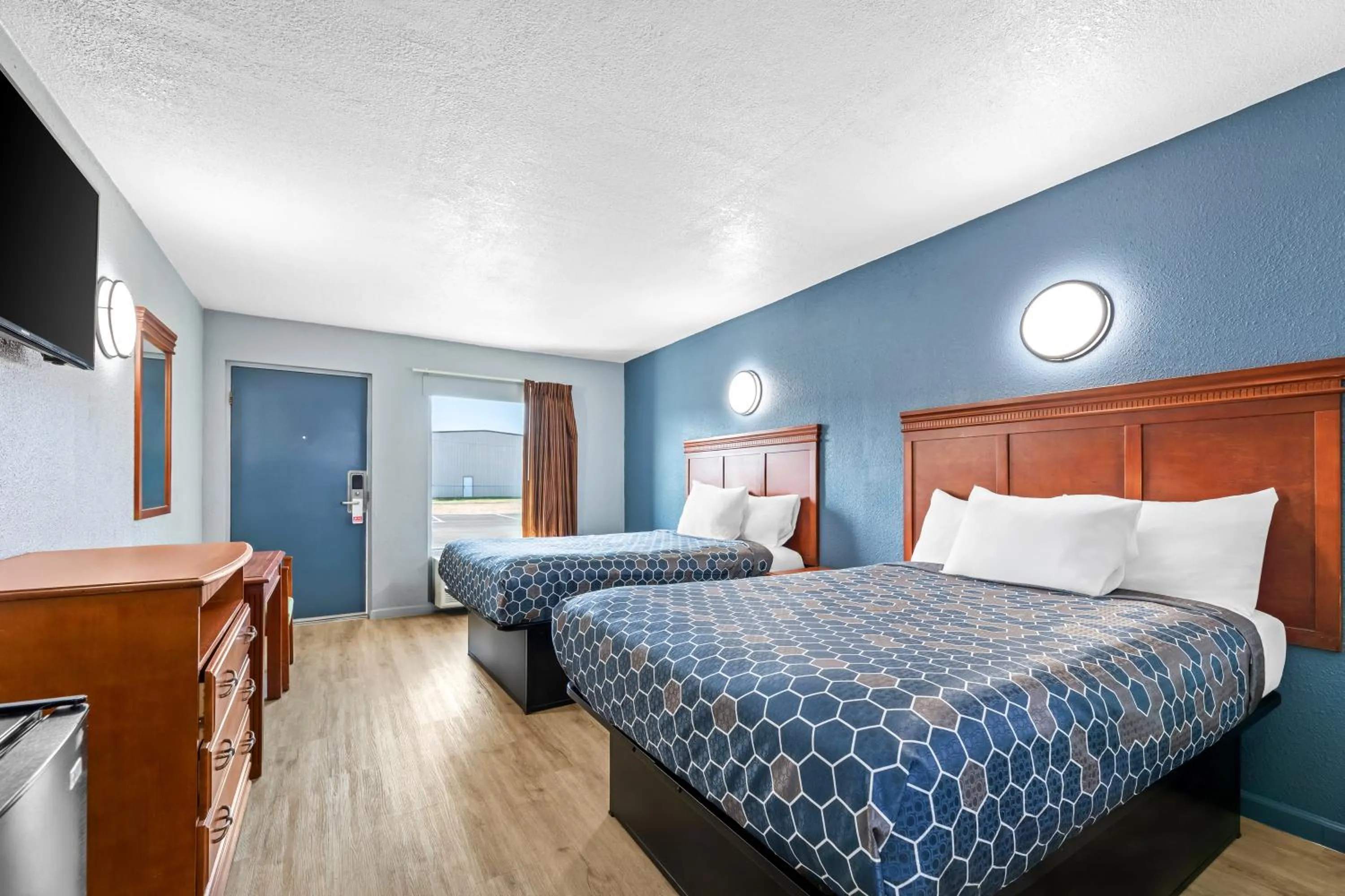 Bed in Americas Best Value Inn-Indianola