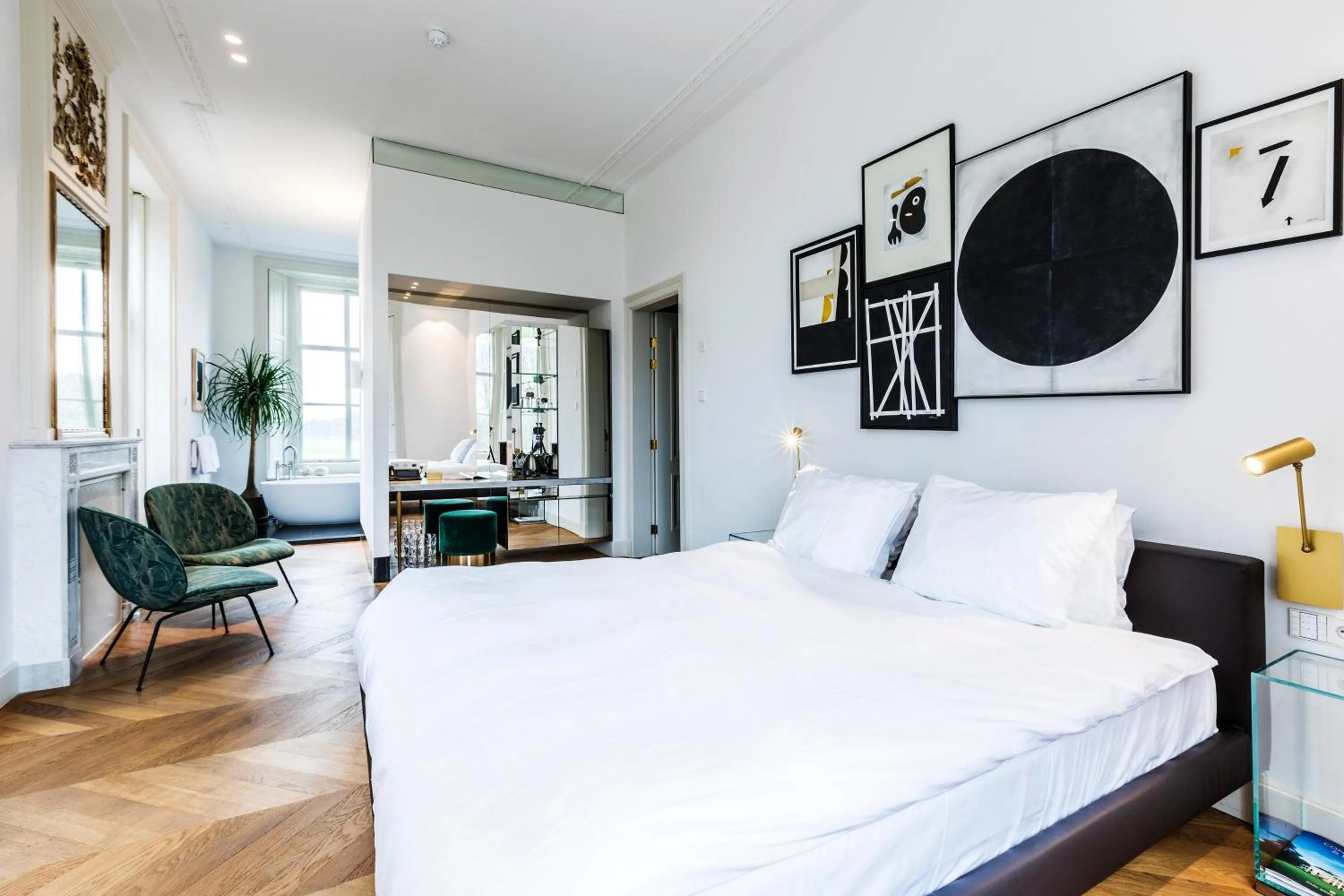 Photo of the whole room, Bed in Parc Broekhuizen l Culinair landgoed