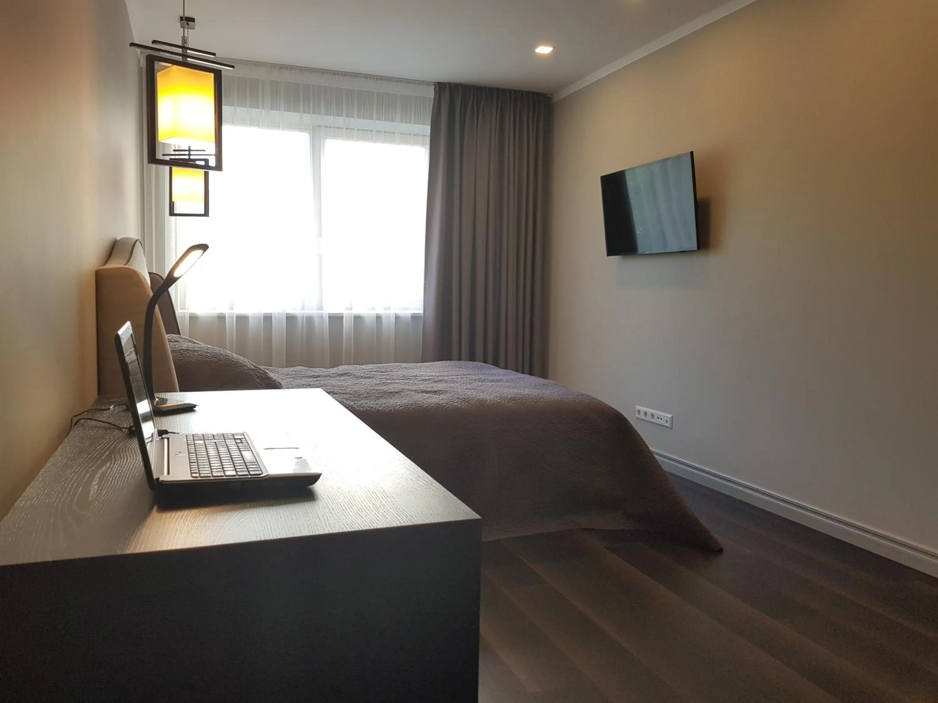 Bedroom, Bed in Mieterlux