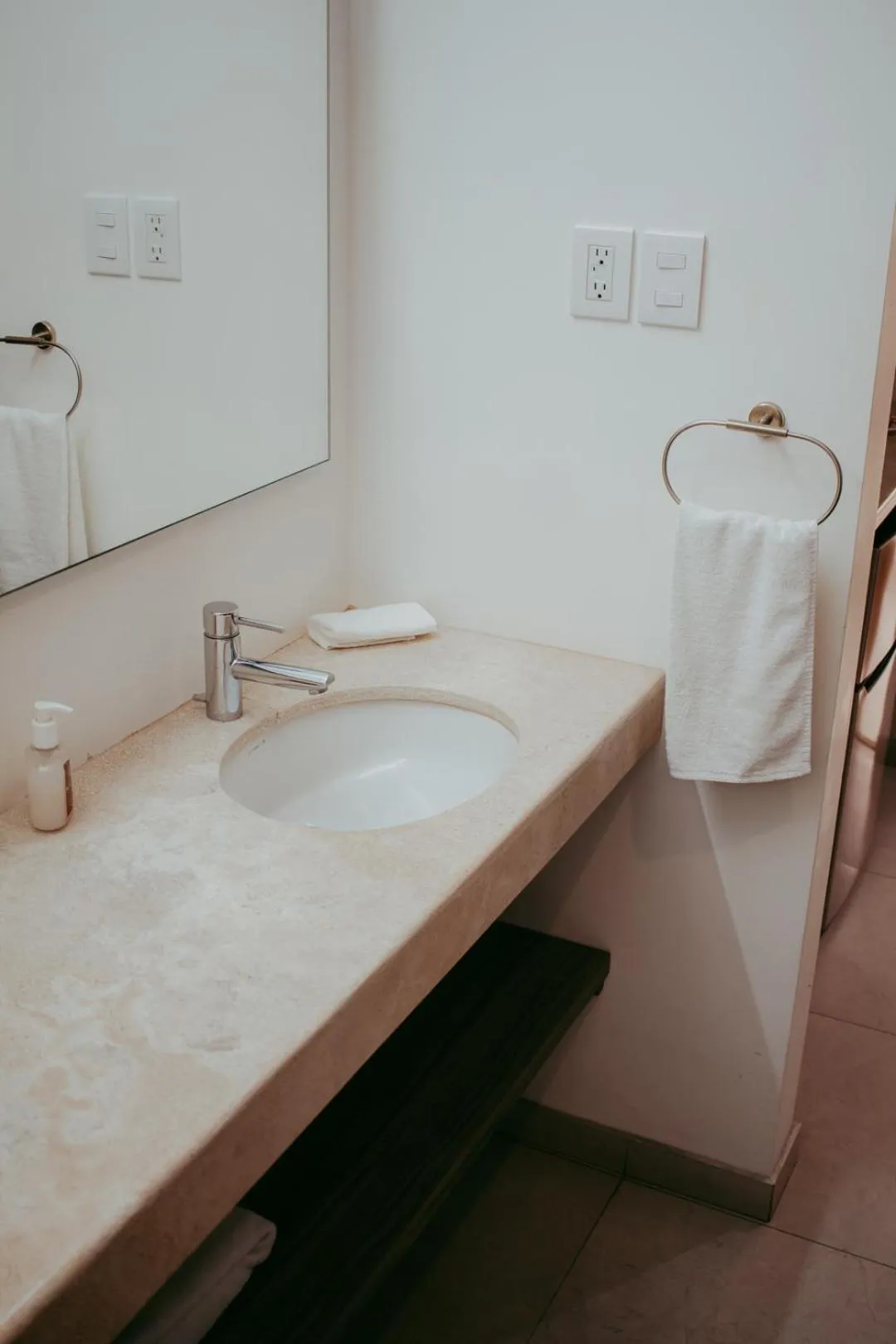 Millenium Plaza & Suites