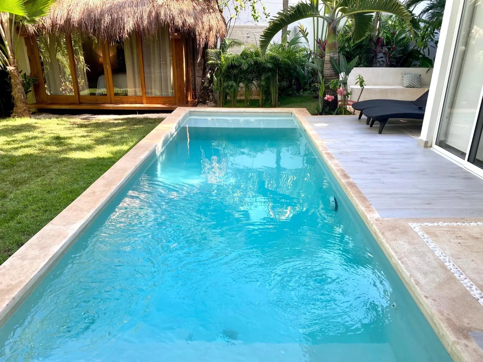 Swimming pool in Luxury Private Villas , Private Pool, Private garden, Jacuzzi, 24hours security