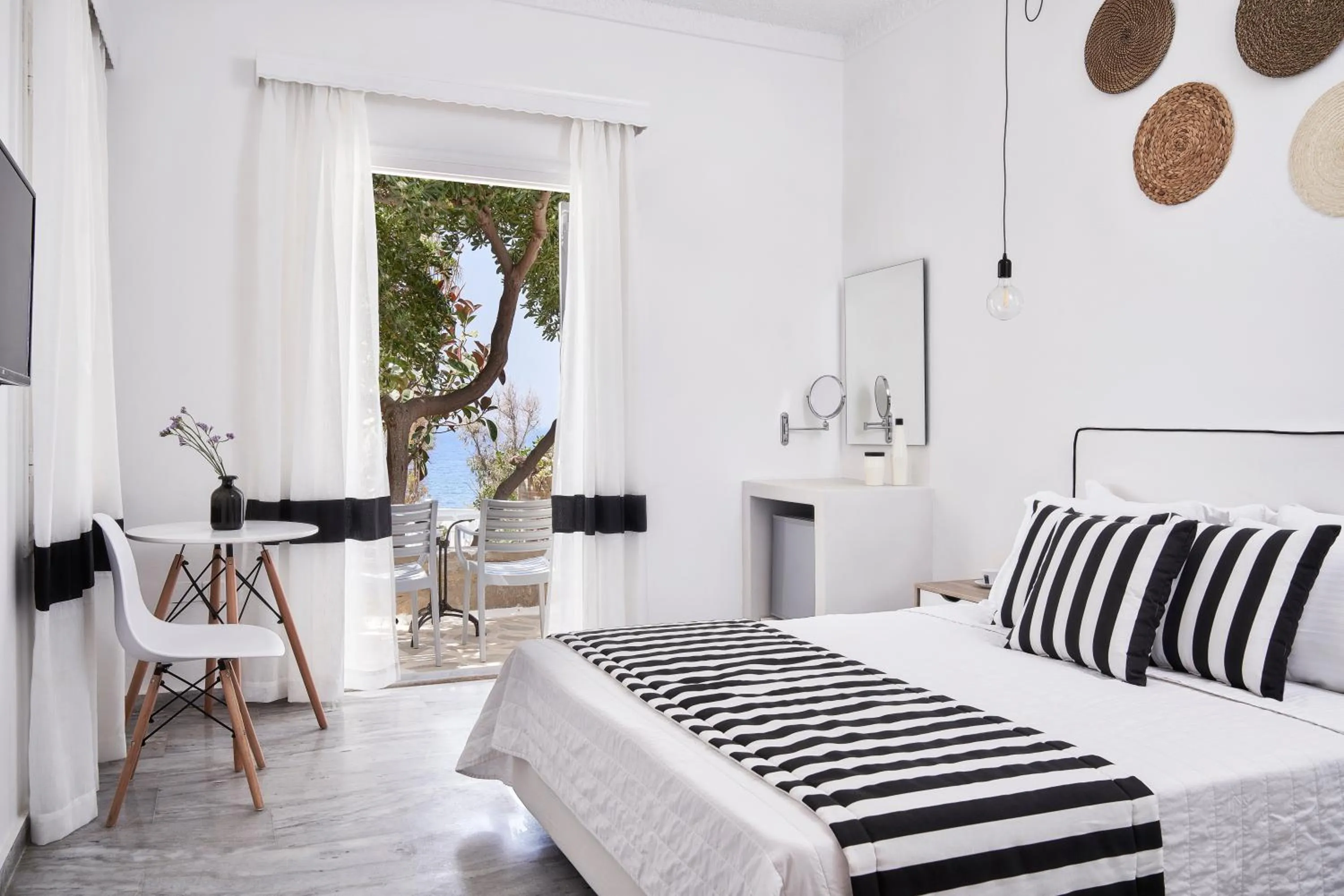 Photo of the whole room, Bed in High Mill Paros Hotel