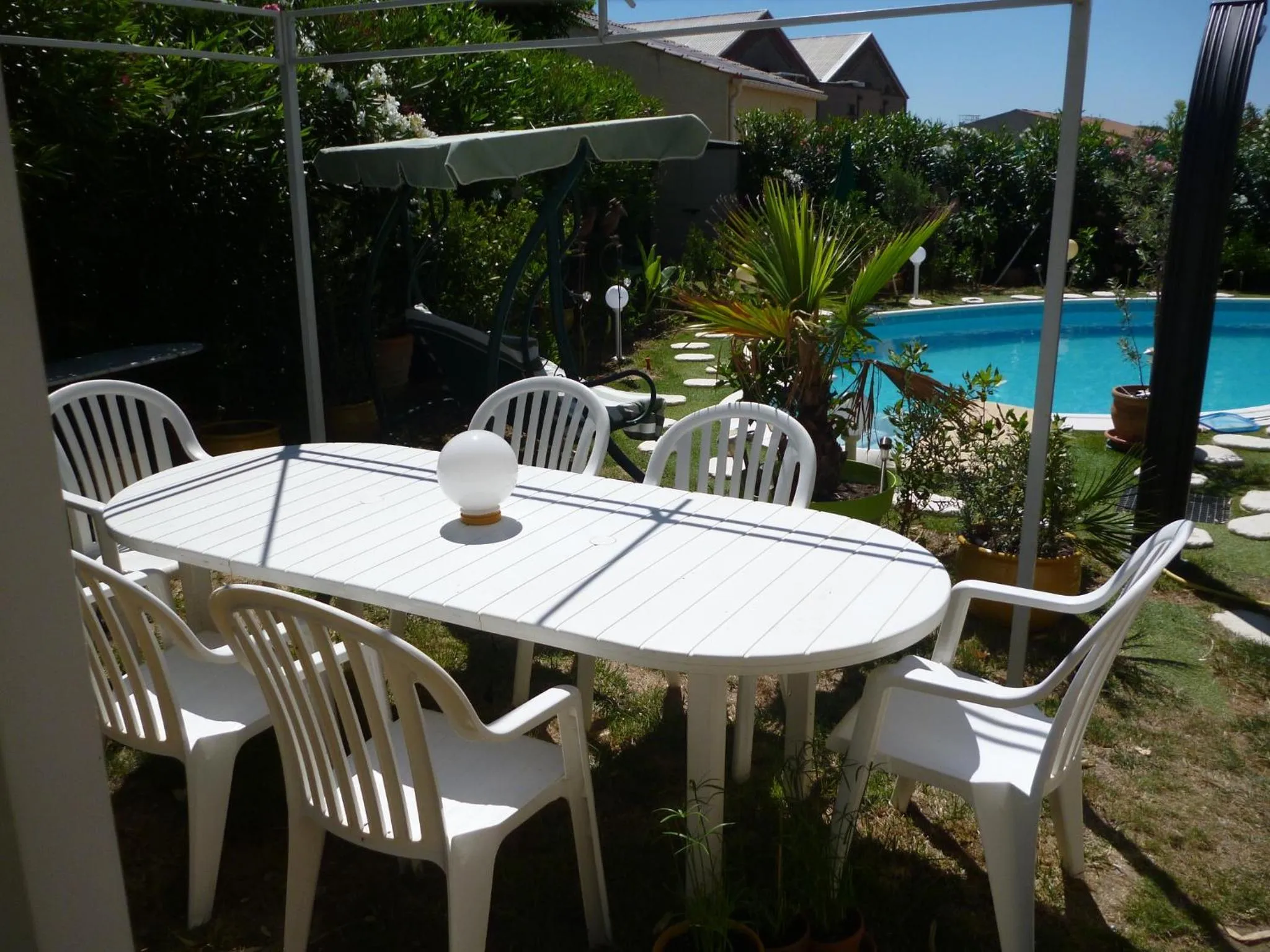 Patio in Chez Patrick Roujan
