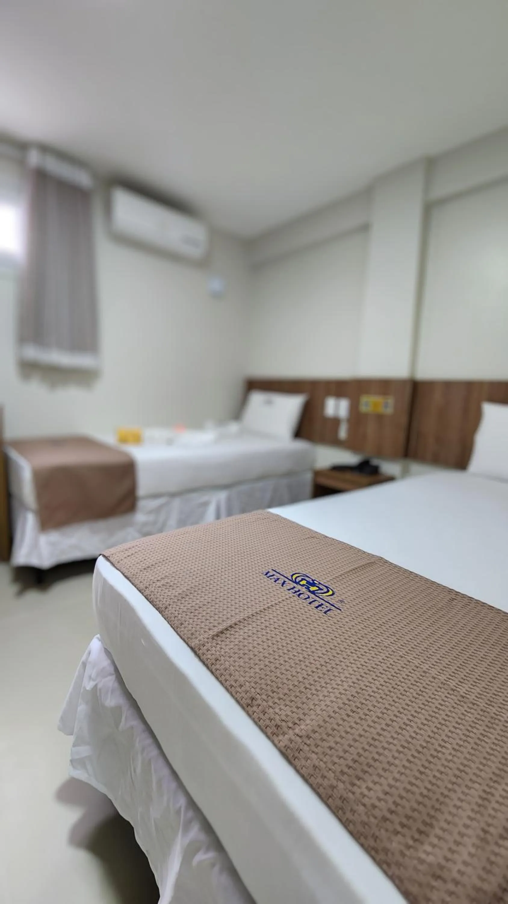 Bedroom, Bed in Max Hotel