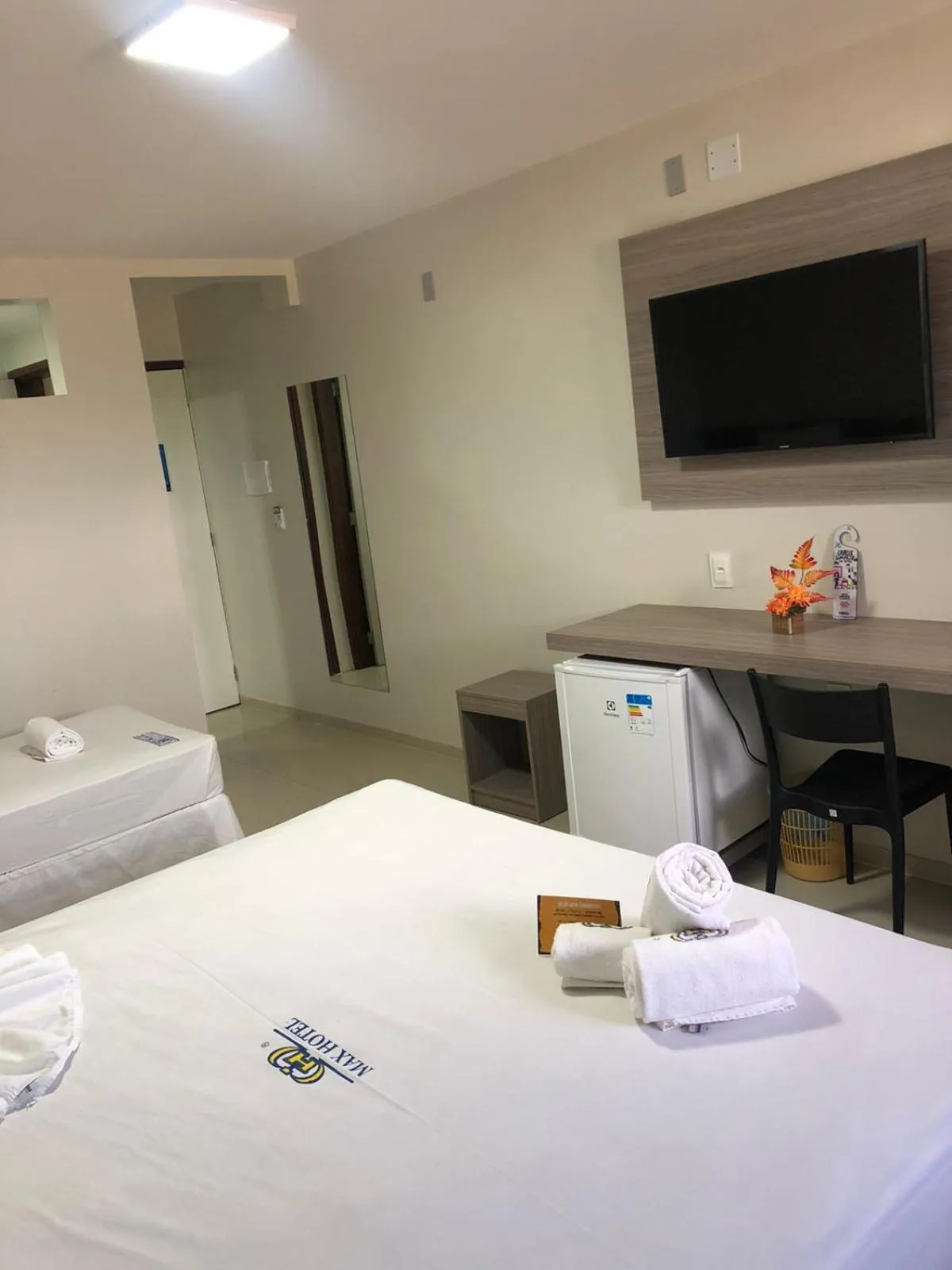 Bedroom, Bed in Max Hotel