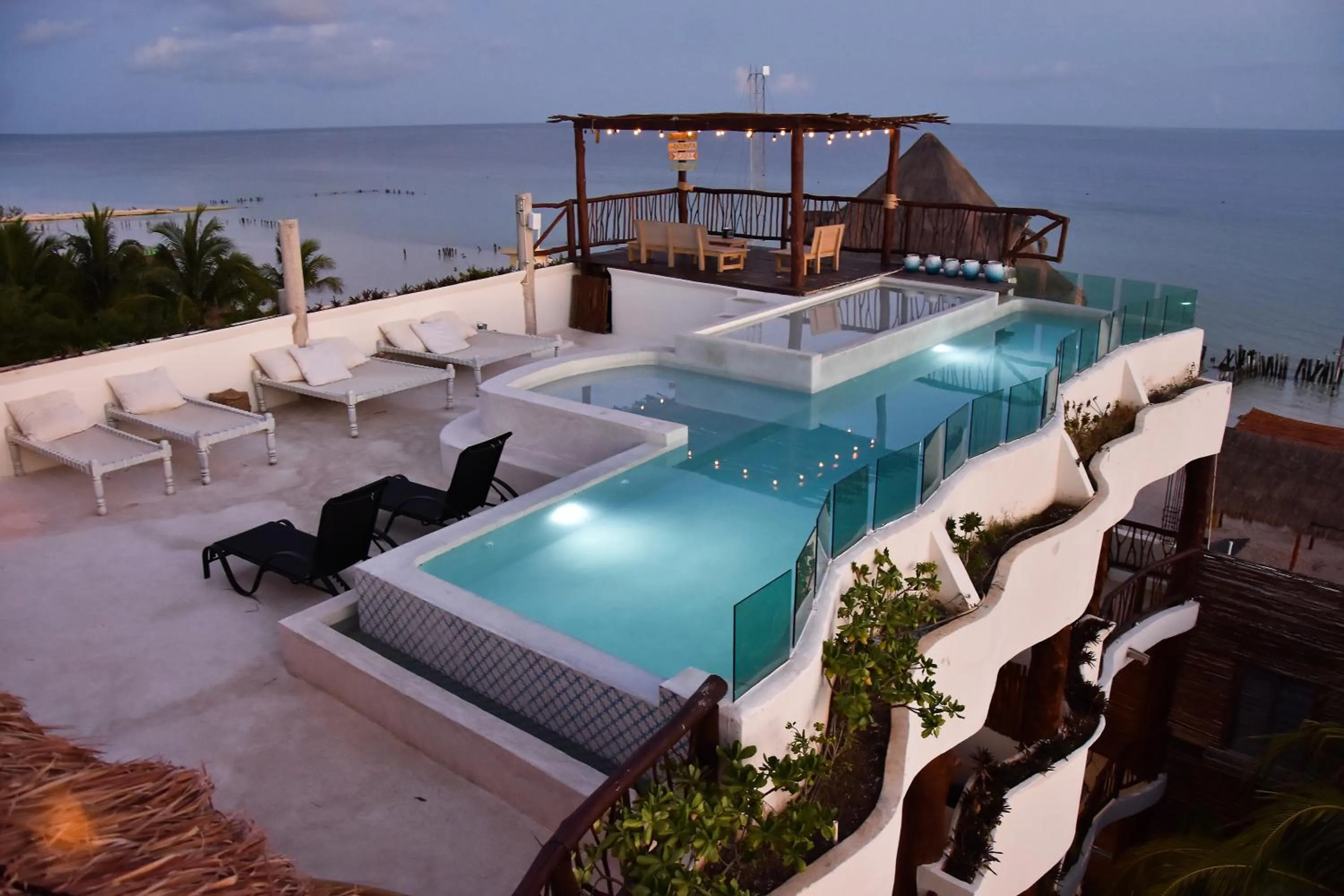 Swimming pool in Spirit Holbox