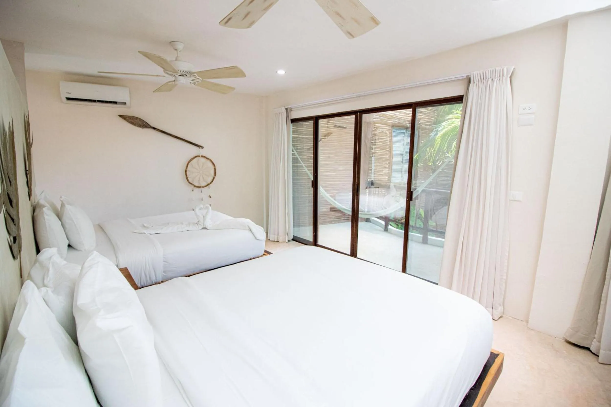 Bedroom, Bed in Spirit Holbox