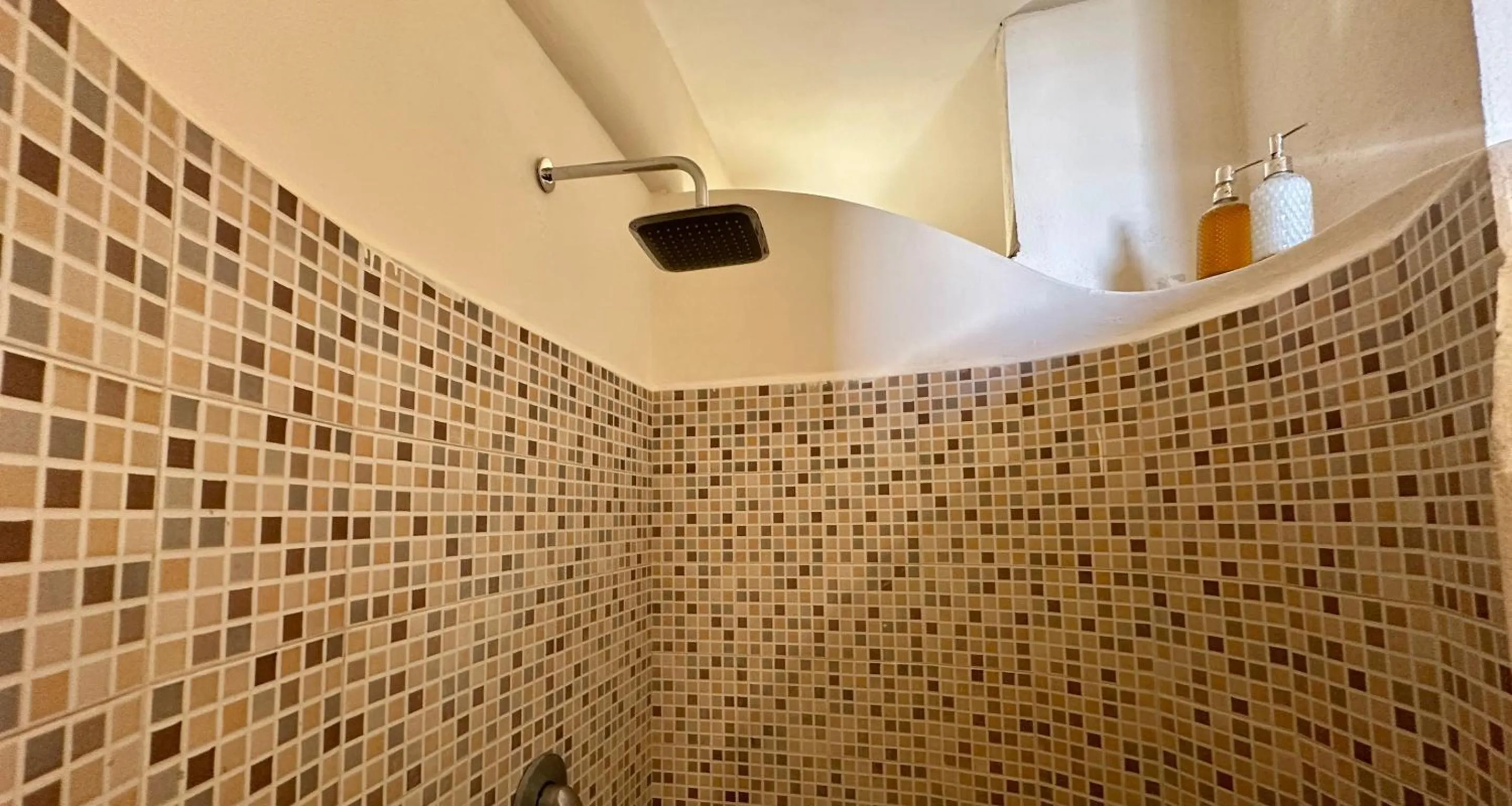 Shower in Spirit Holbox