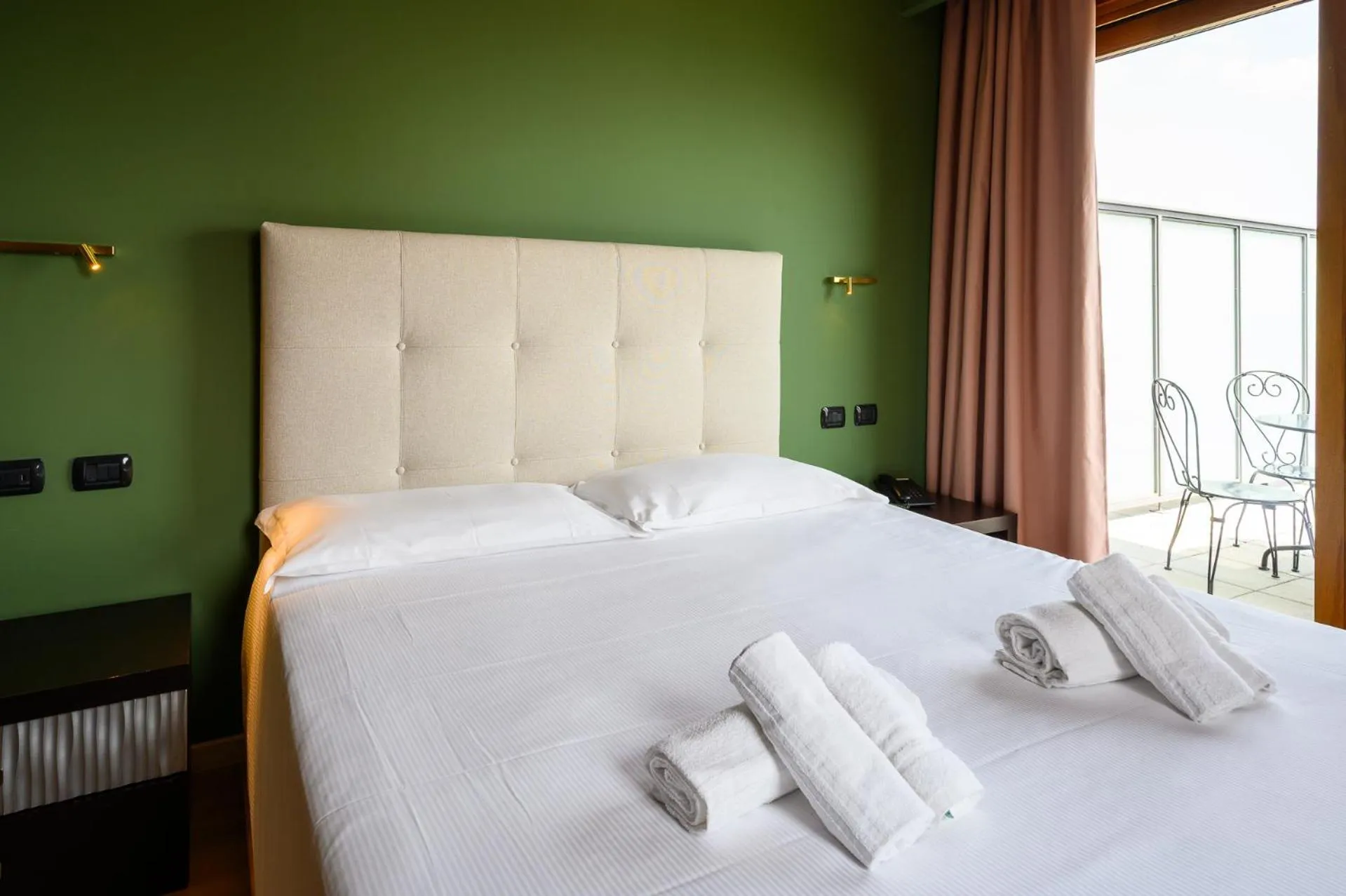 Bed in Hotel Ristorante San Carlo