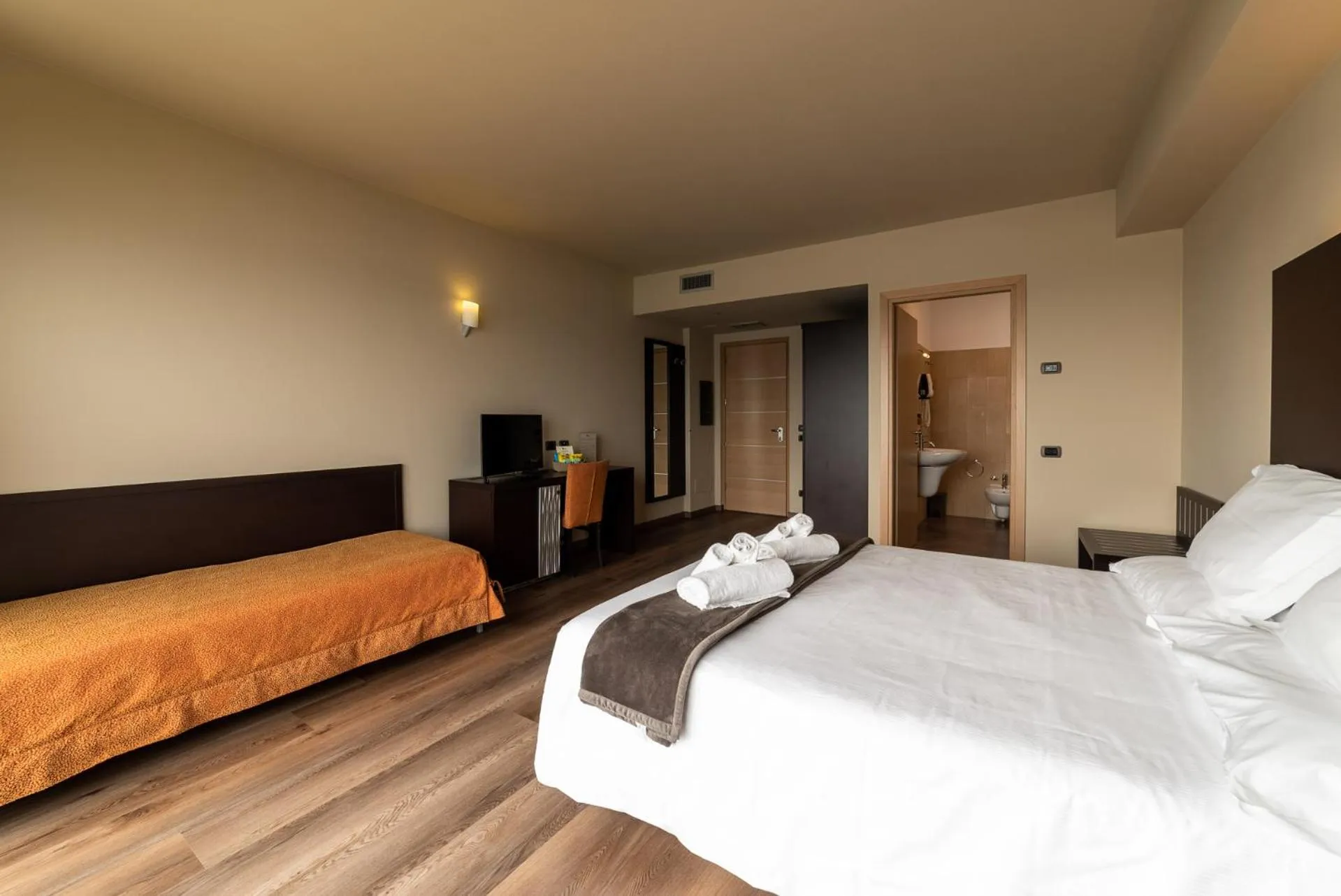 Bed in Hotel Ristorante San Carlo