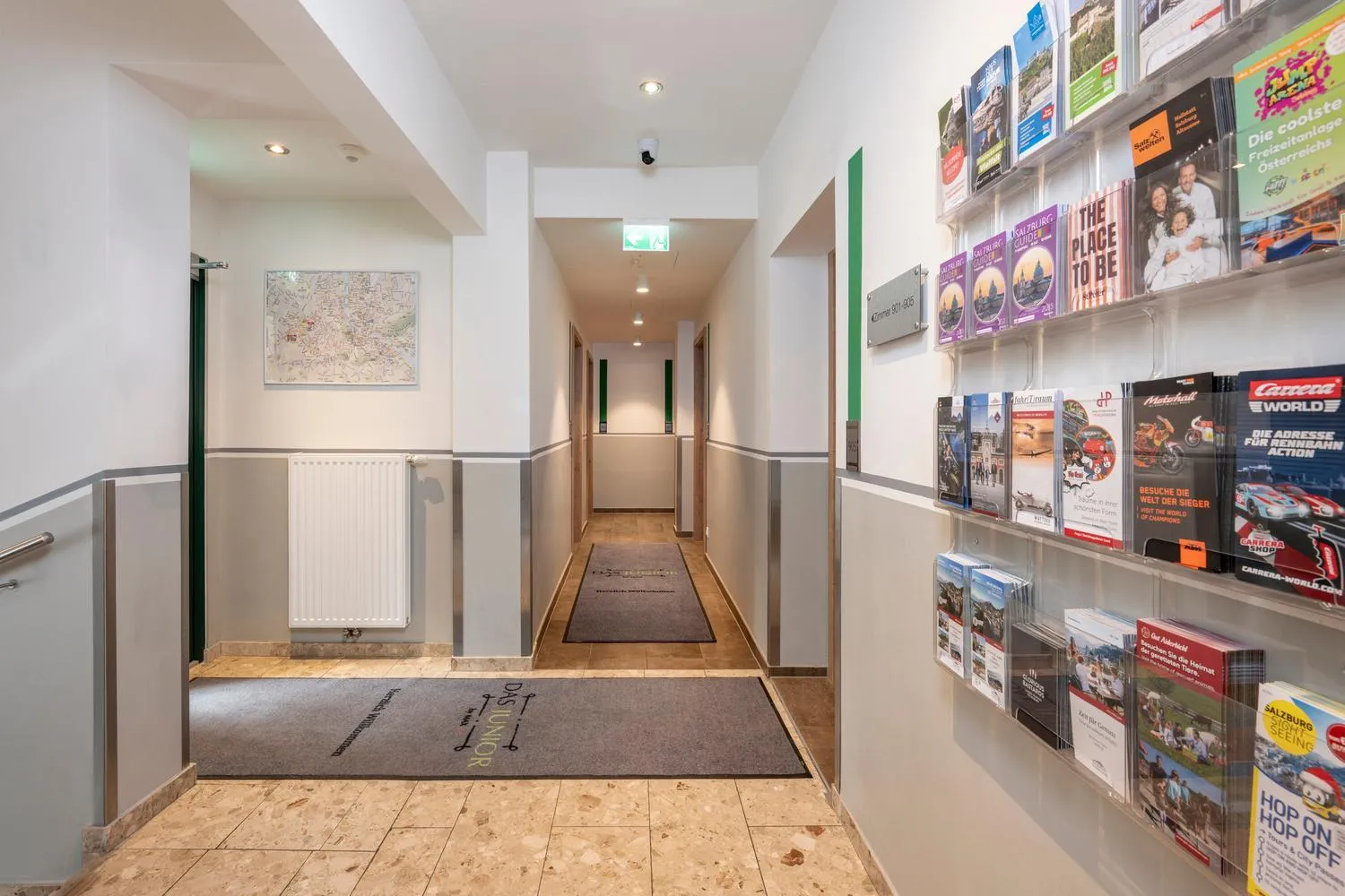 Property building in HOTEL junior by MAX 70