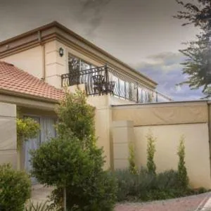 Property building in Elizabeth Lodge