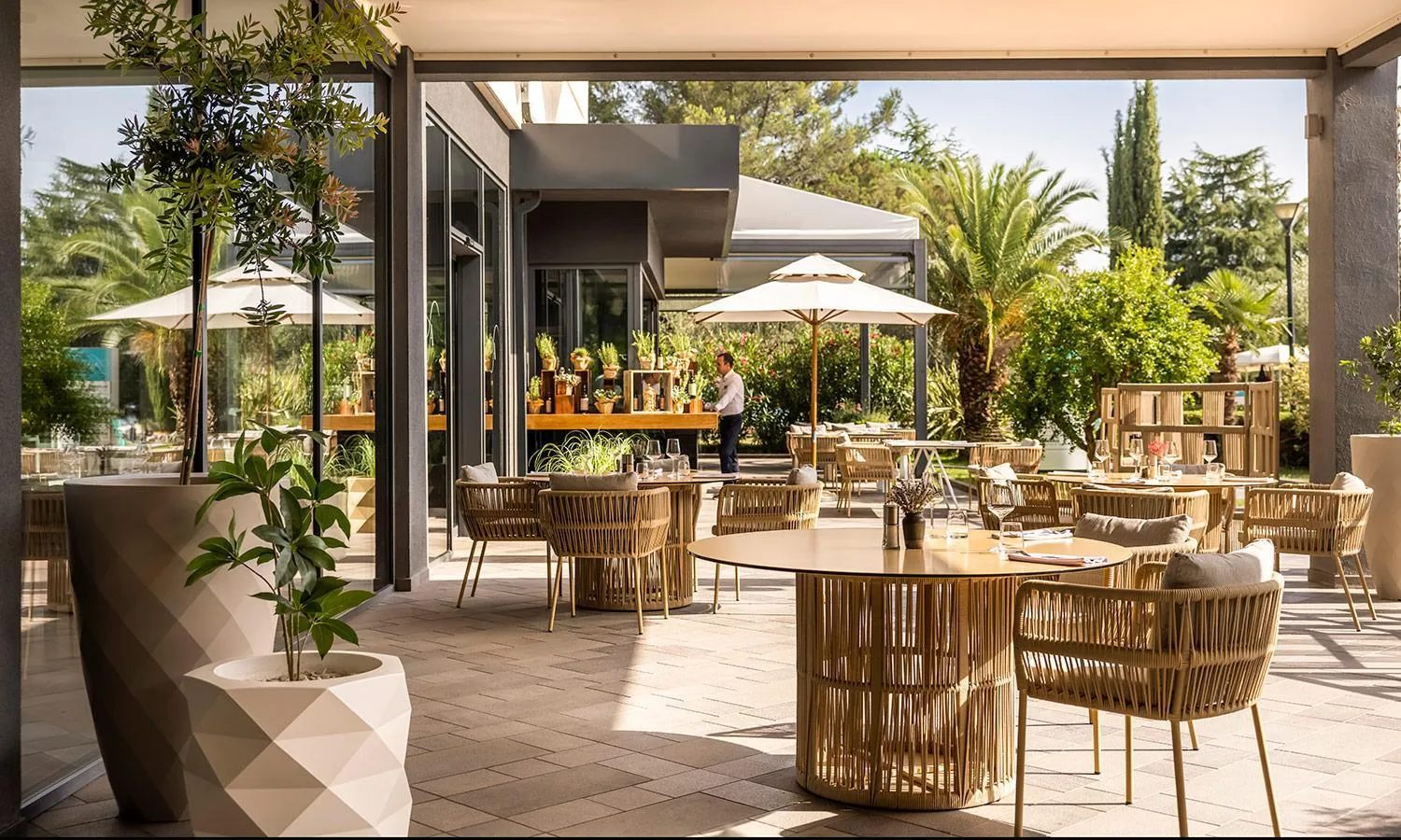 Restaurant/places to eat in Aminess Vival Maestral Hotel