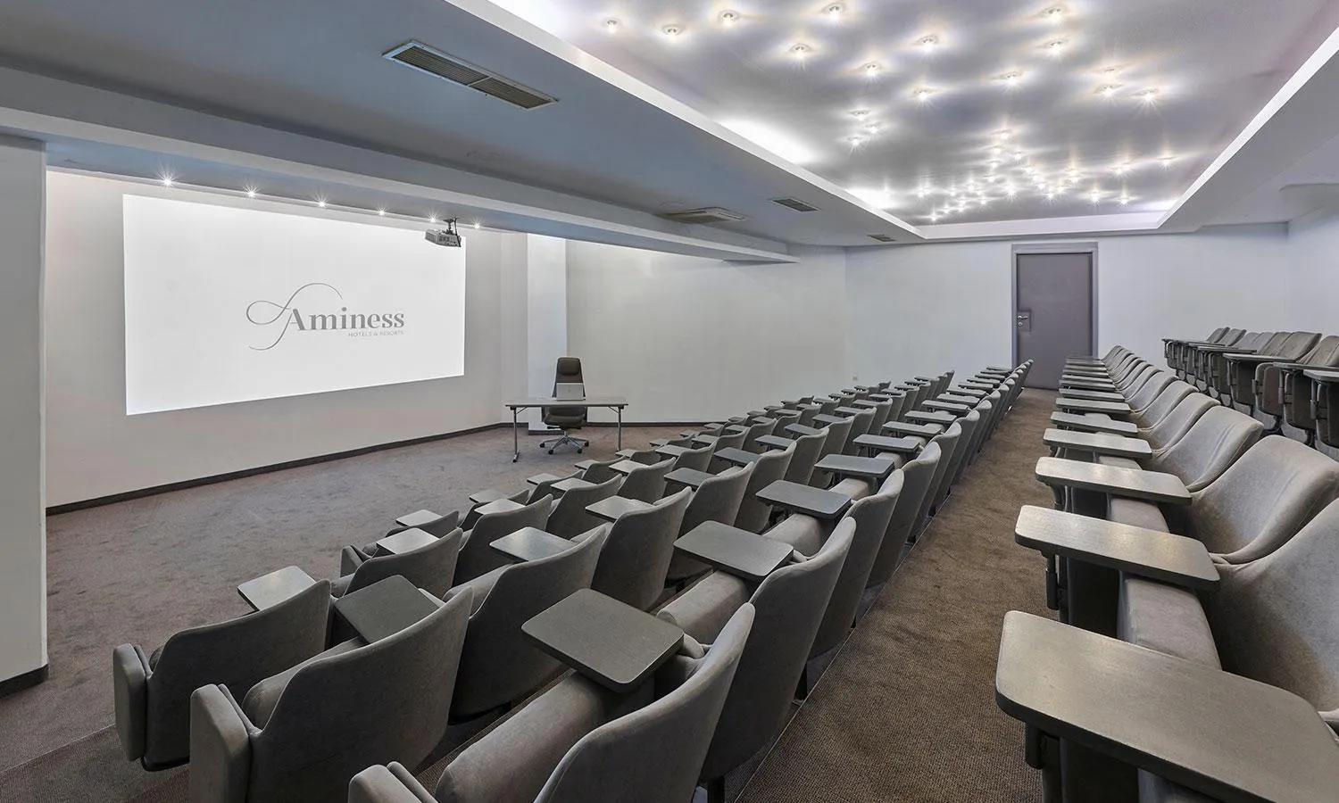 Meeting/conference room in Aminess Vival Maestral Hotel
