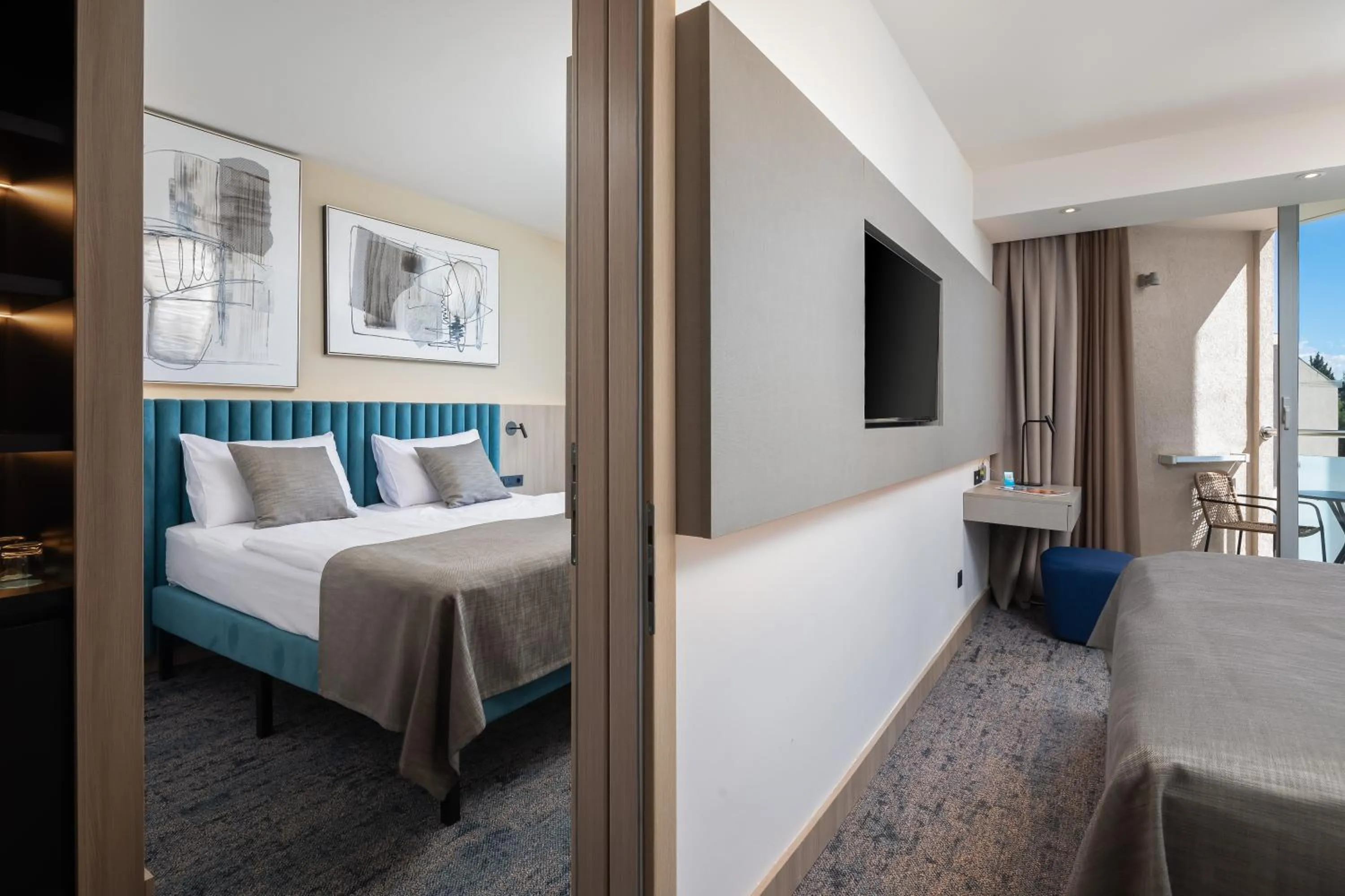 TV and multimedia, Bed in Aminess Vival Maestral Hotel