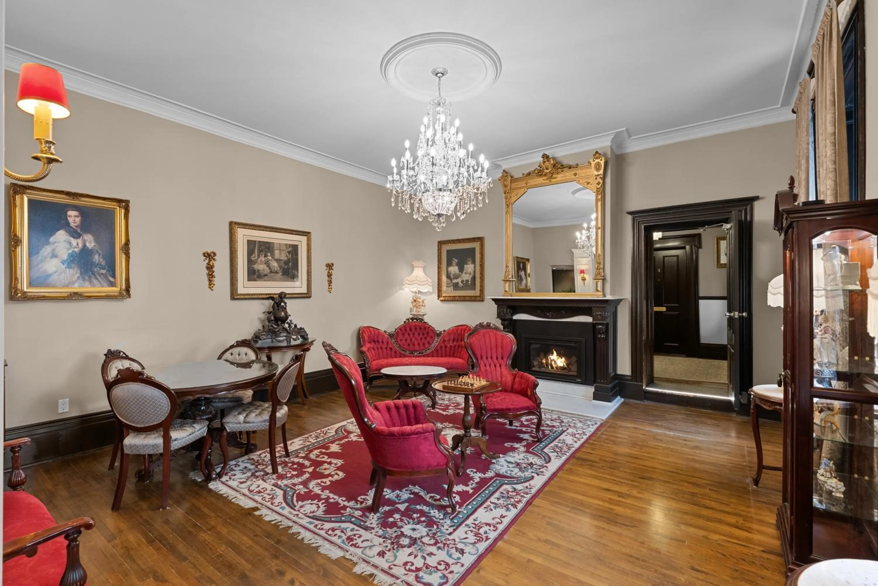 Seating area in Le Clos Saint-Louis - Par Aneyro