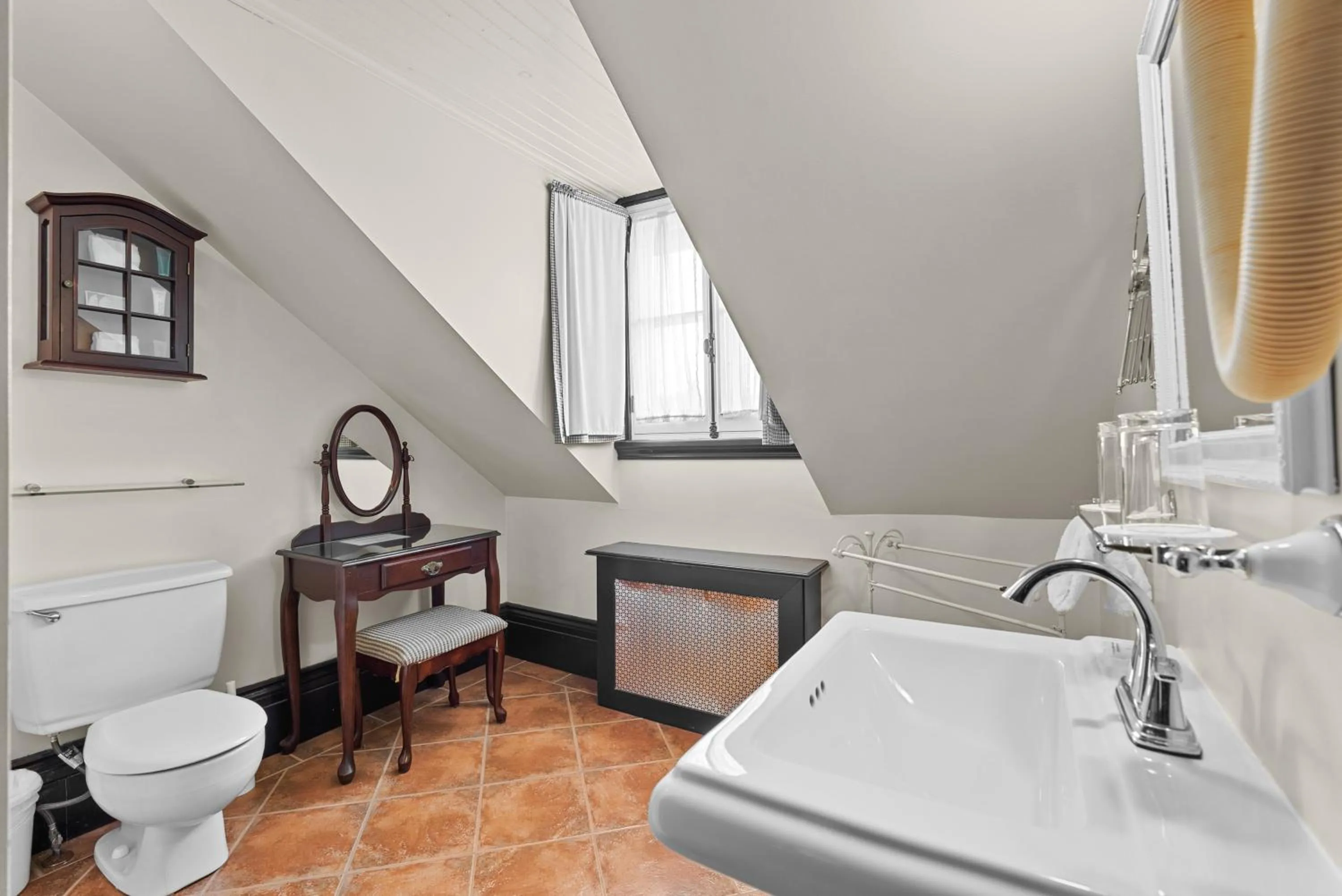 Bathroom in Le Clos Saint-Louis - Par Aneyro