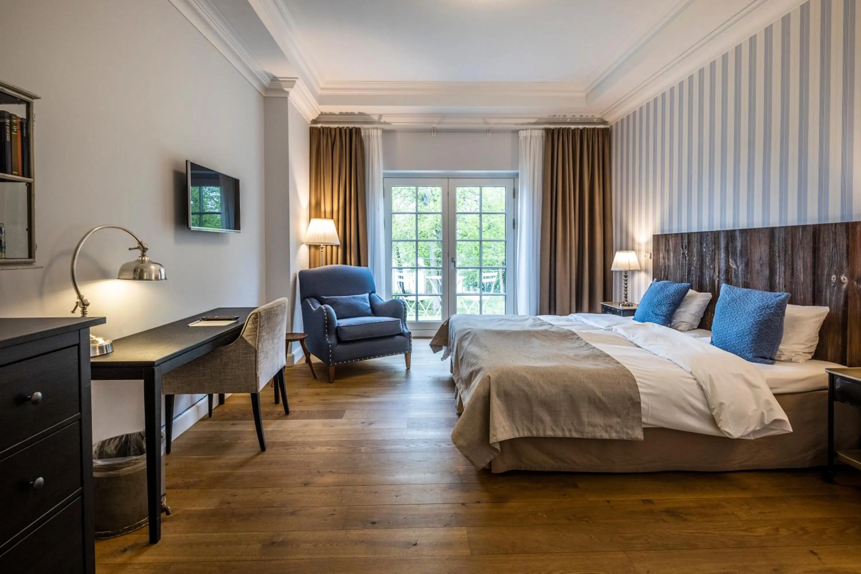 Photo of the whole room, Bed in Stella Maris