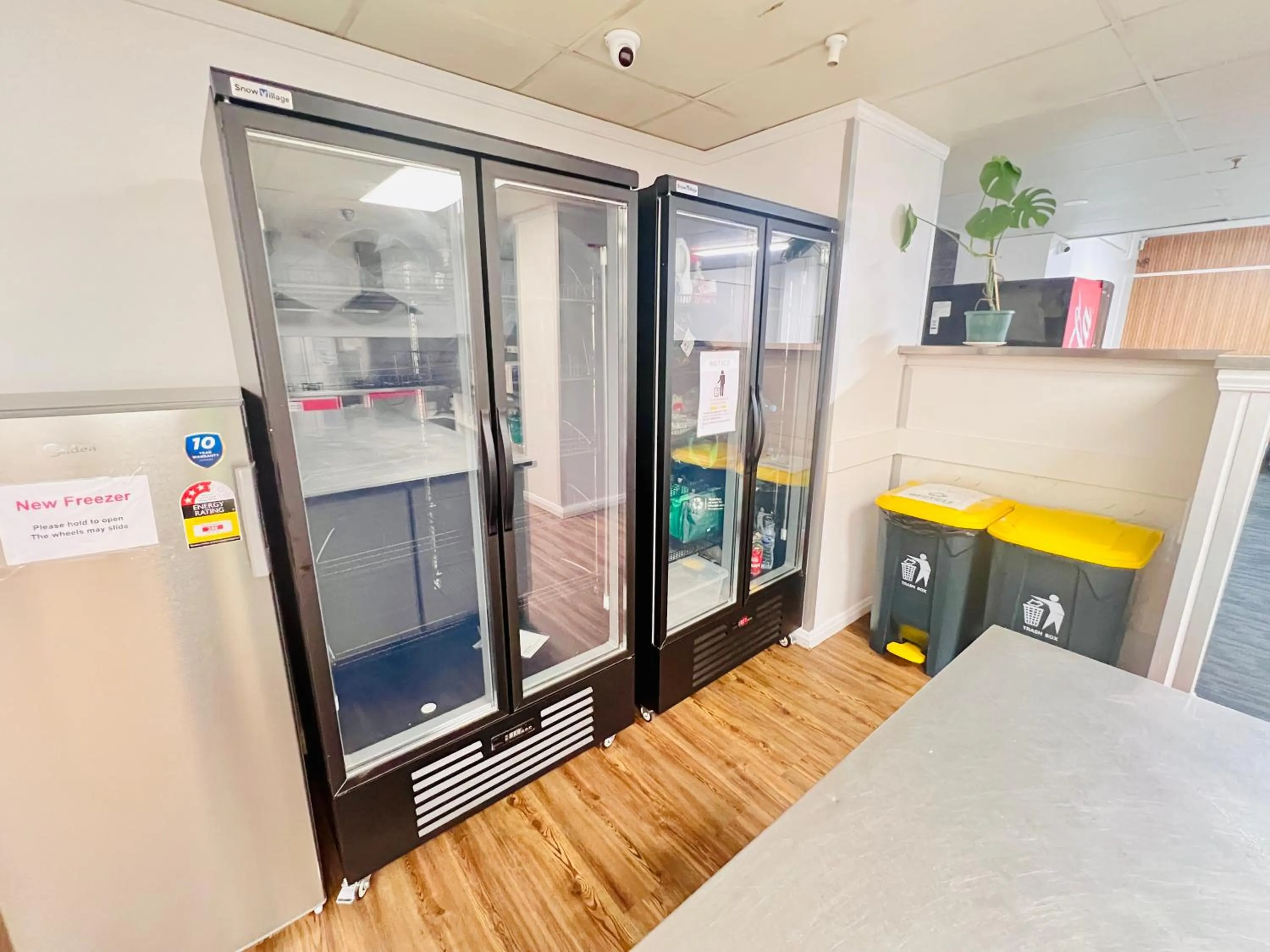 Communal kitchen in Utopia31 Hostel - formerly Frienz Backpacker