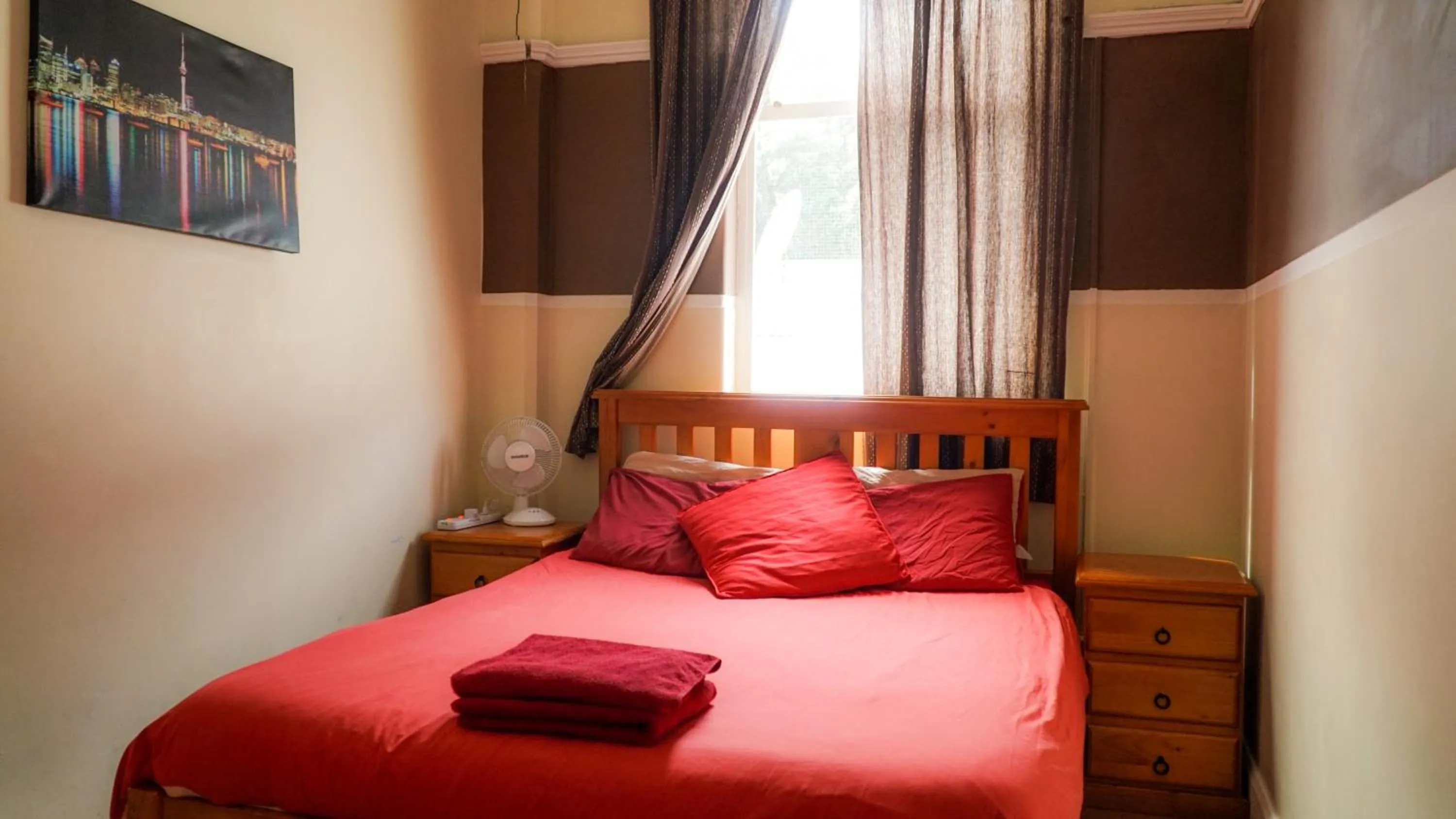 Photo of the whole room, Bed in Frienz Backpacker