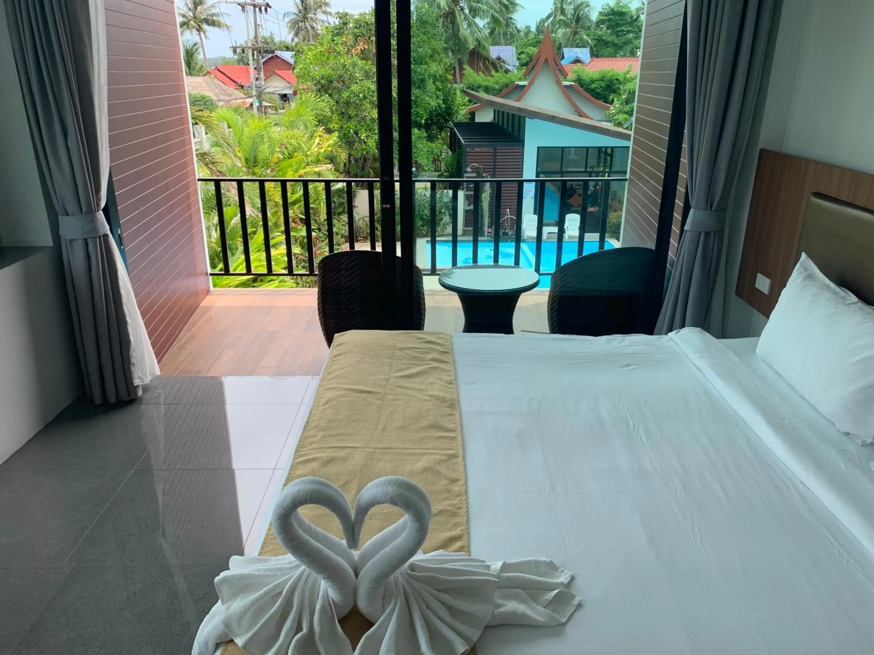 Bed in Nitchanan Villa