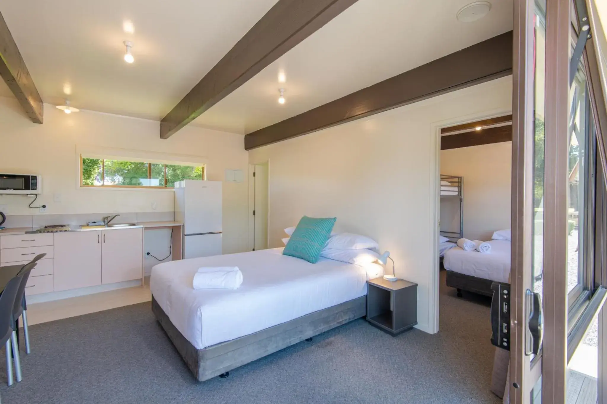 Family Room with Bathroom in Cambridge Top 10 Holiday Park Family Room with Bathroom in Cambridge Top 10 Holiday Park