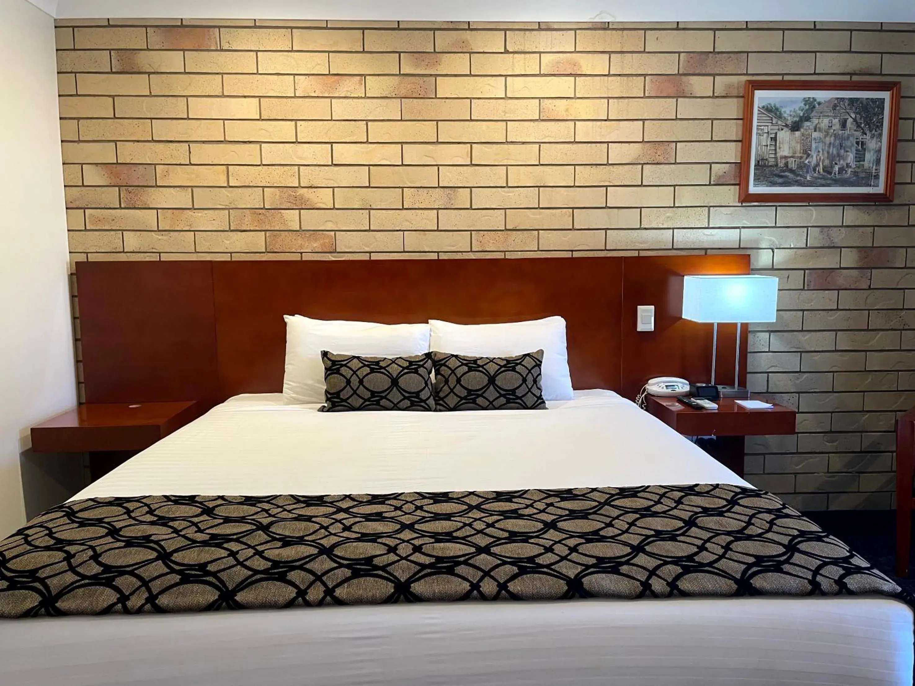 Deluxe Twin Room in Western Heritage Motor Inn Deluxe Twin Room in Western Heritage Motor Inn