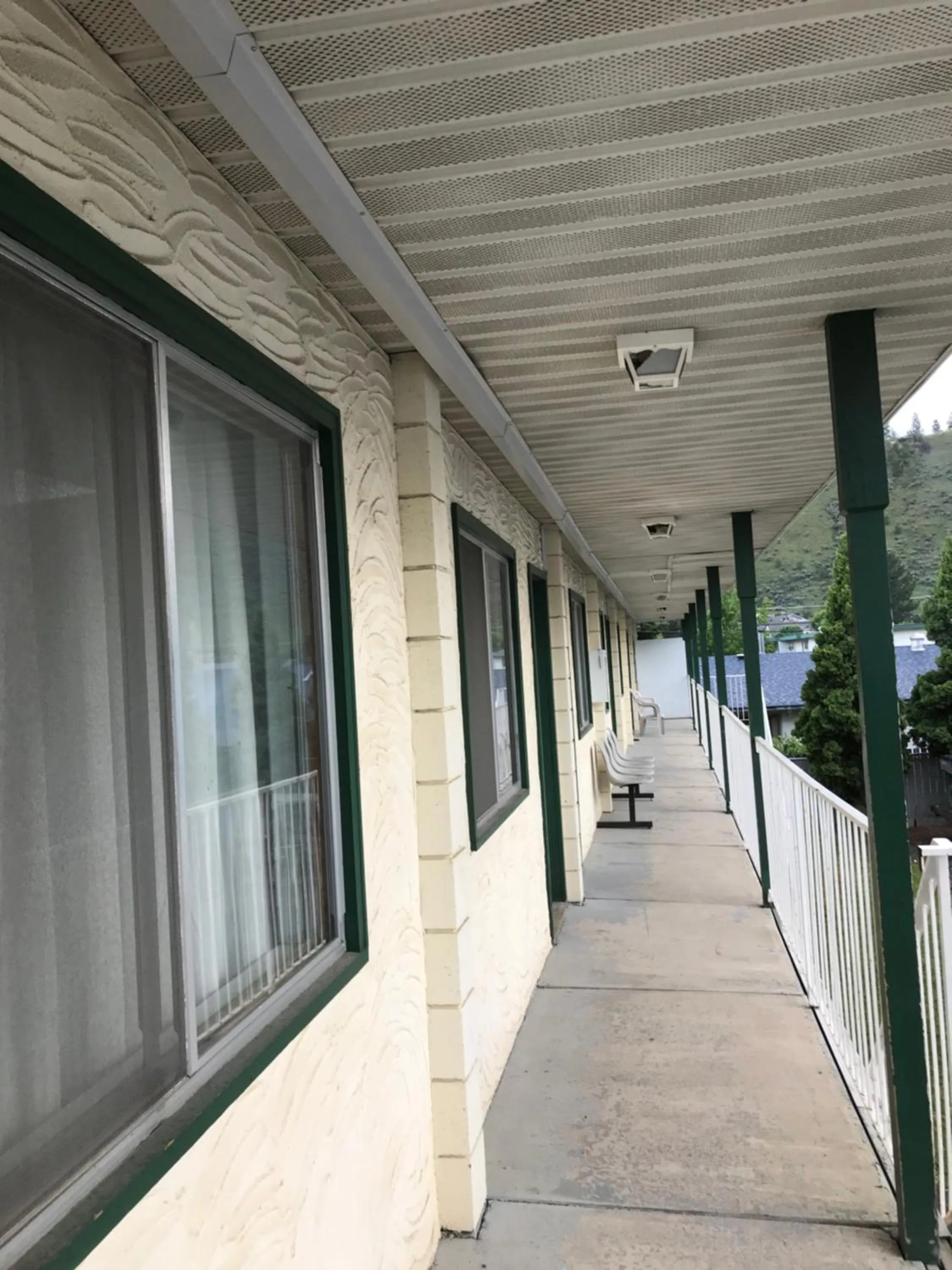 Property building in Trans Canada Motel