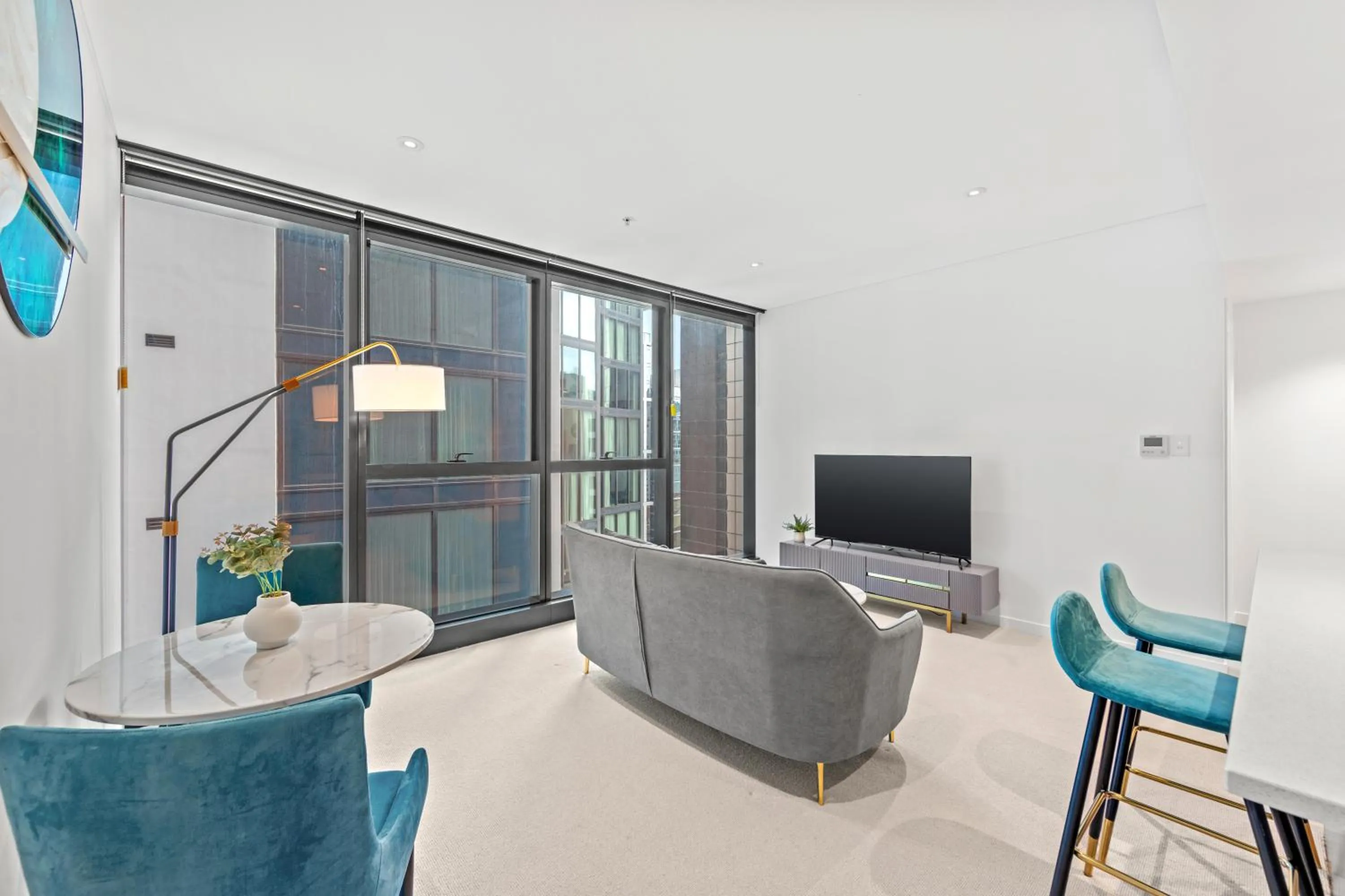 Living room in Brisbane Skytower by CLLIX