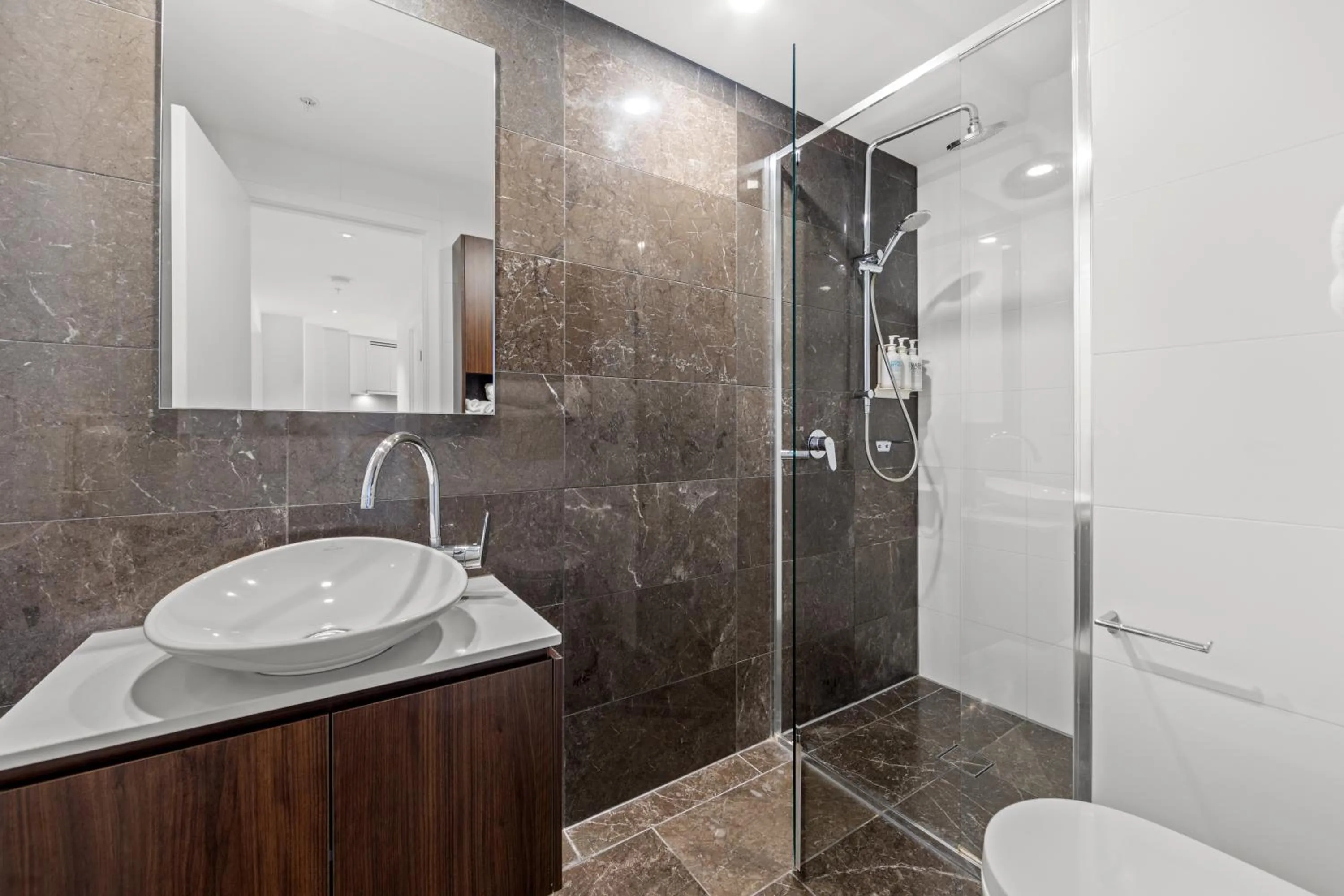 Shower in Brisbane Skytower by CLLIX