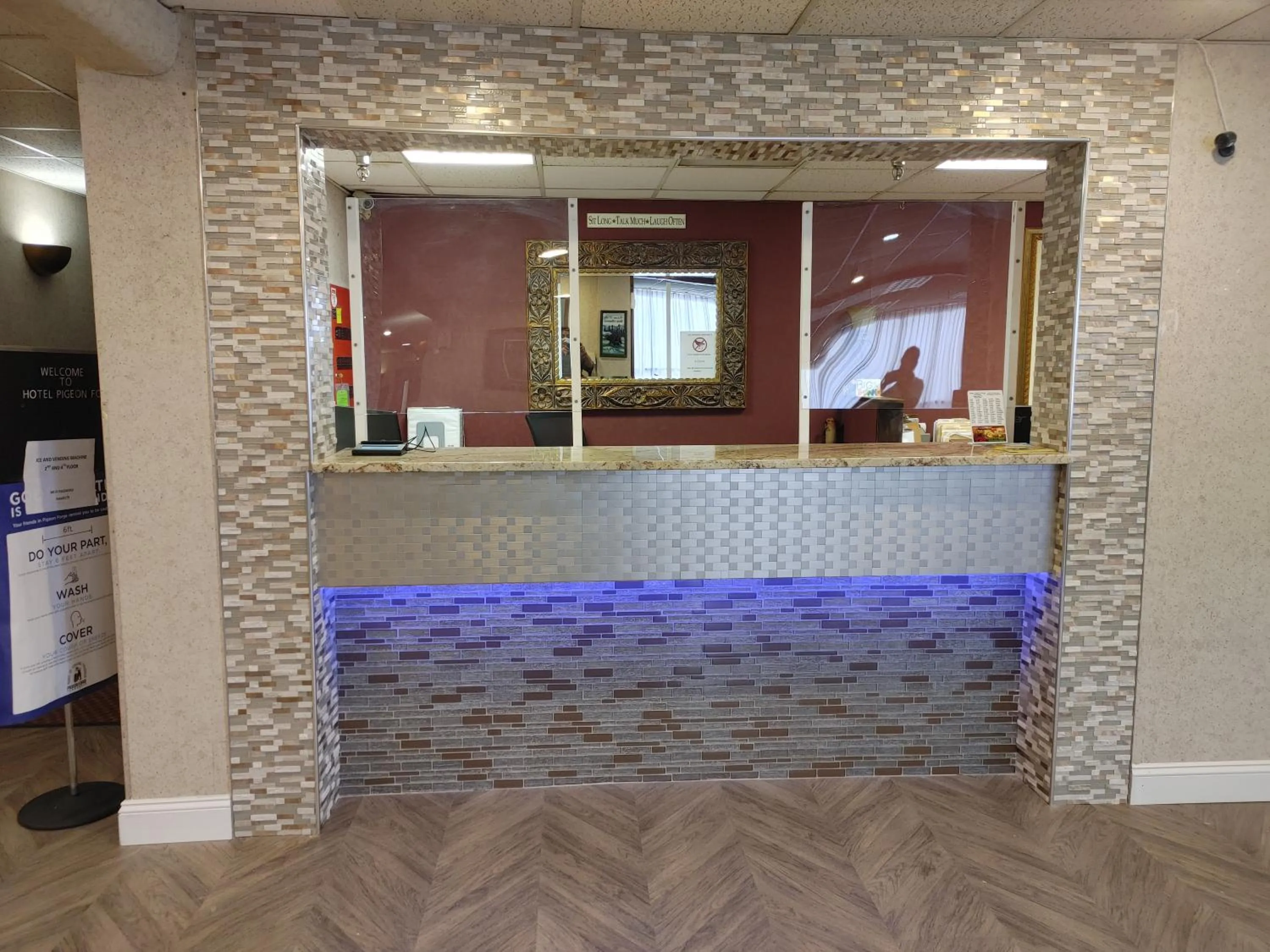 Property building in Hotel Pigeon Forge