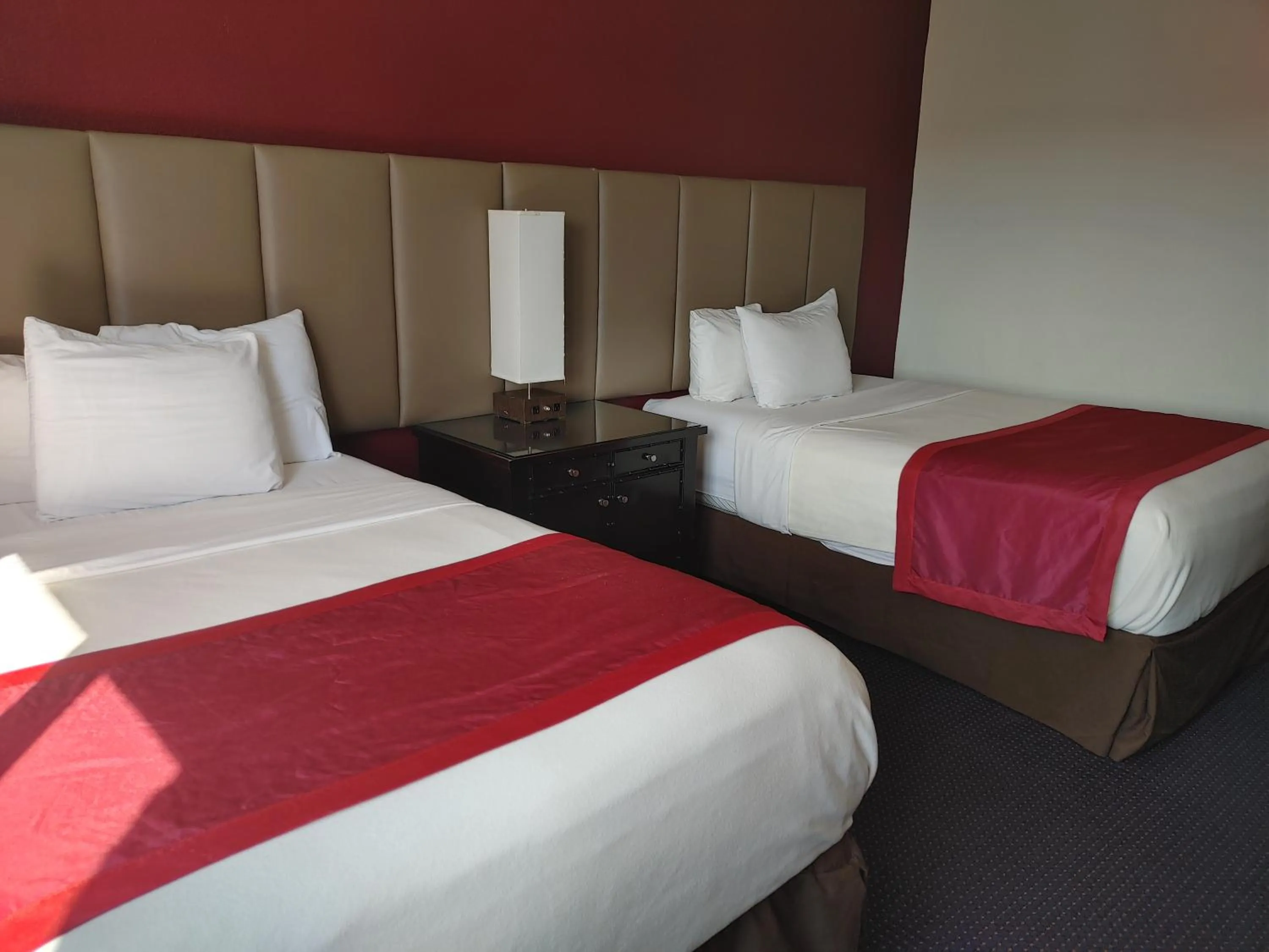 Bed in Hotel Pigeon Forge