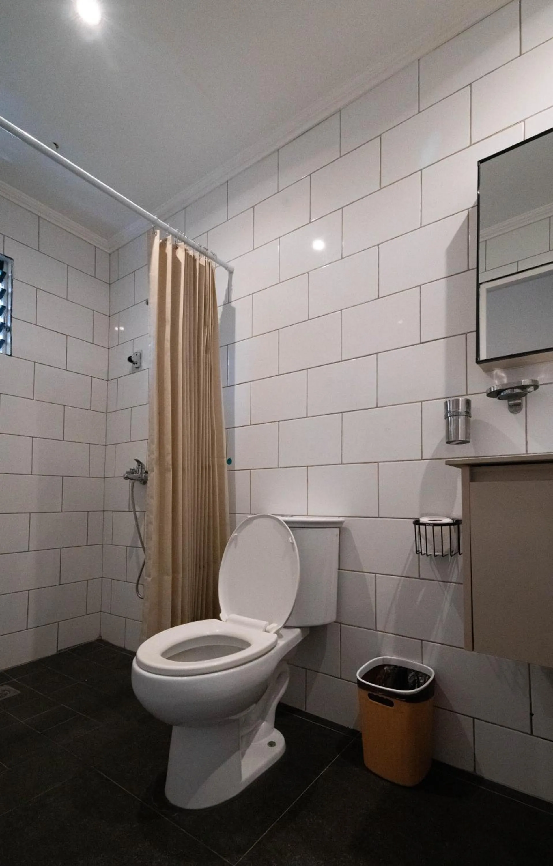 Toilet in Malinawon Resort 馬莉吶灣度假中心