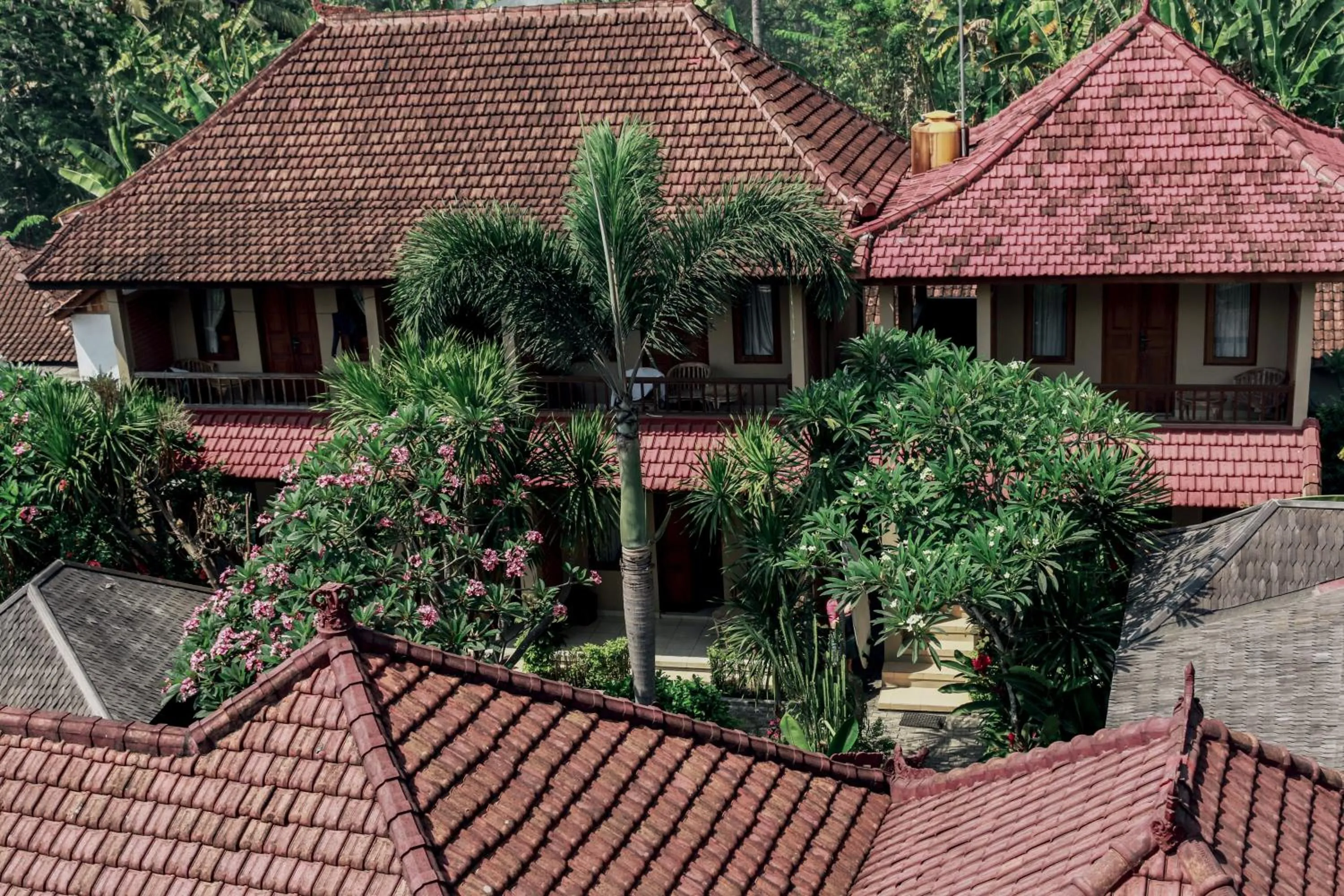 Property building in Medewi Beach Inn