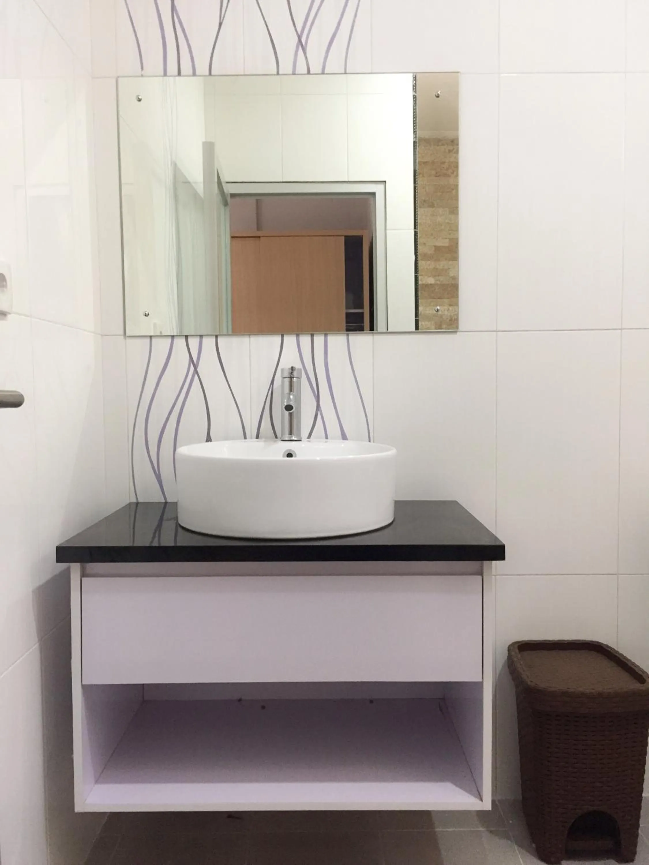 Toilet in Tom Guest House