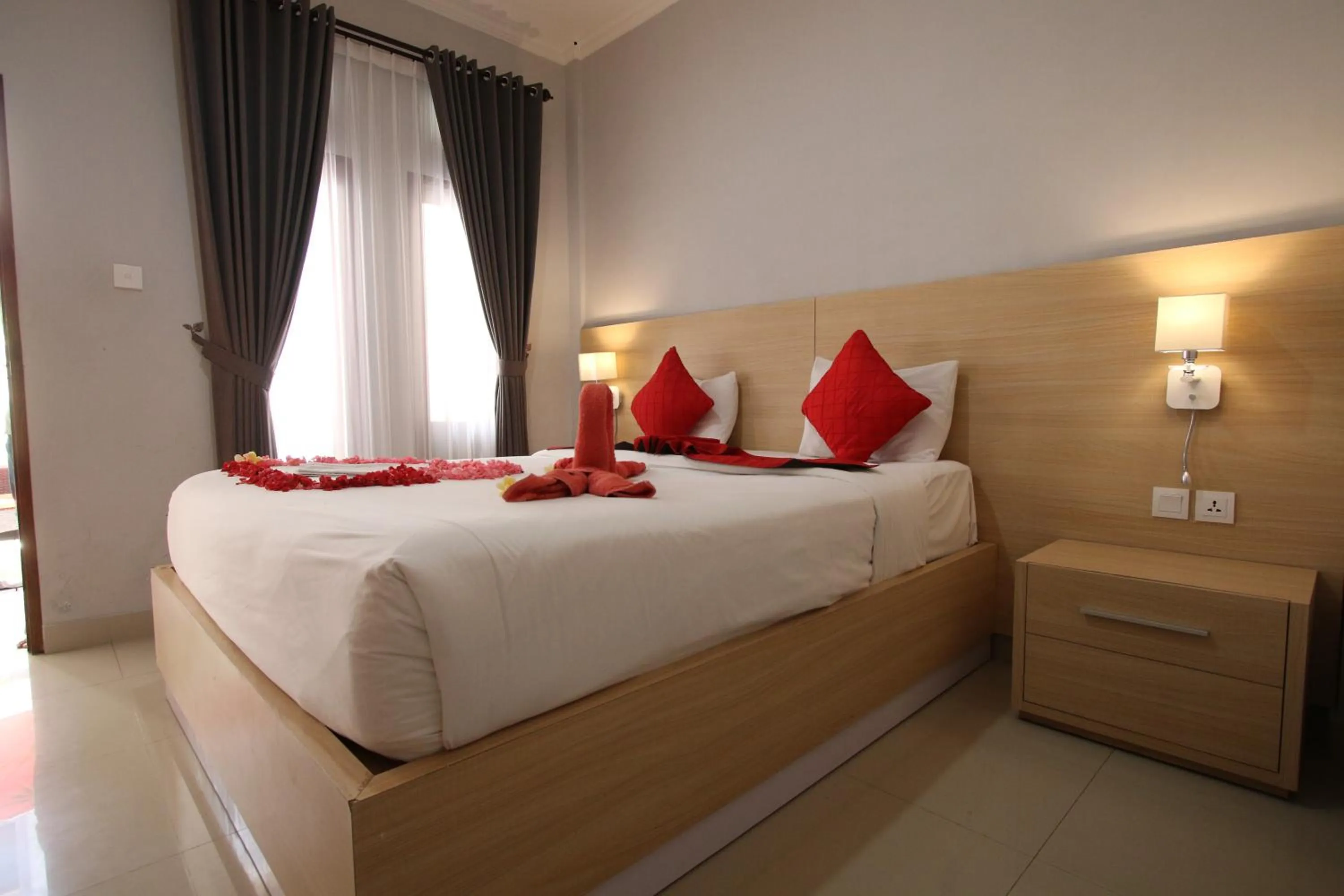 Bed in Tom Guest House