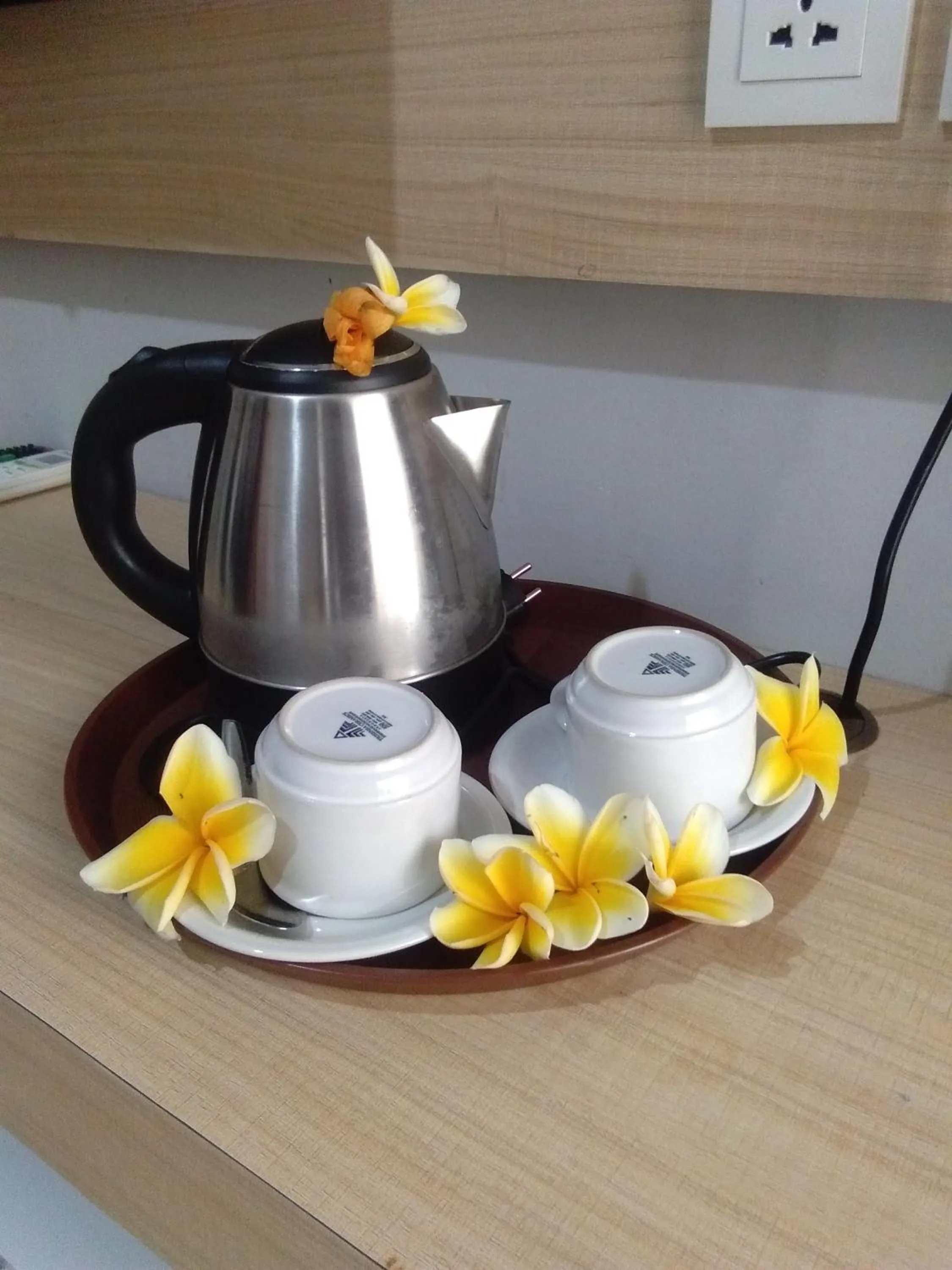 Coffee/tea facilities in Tom Guest House