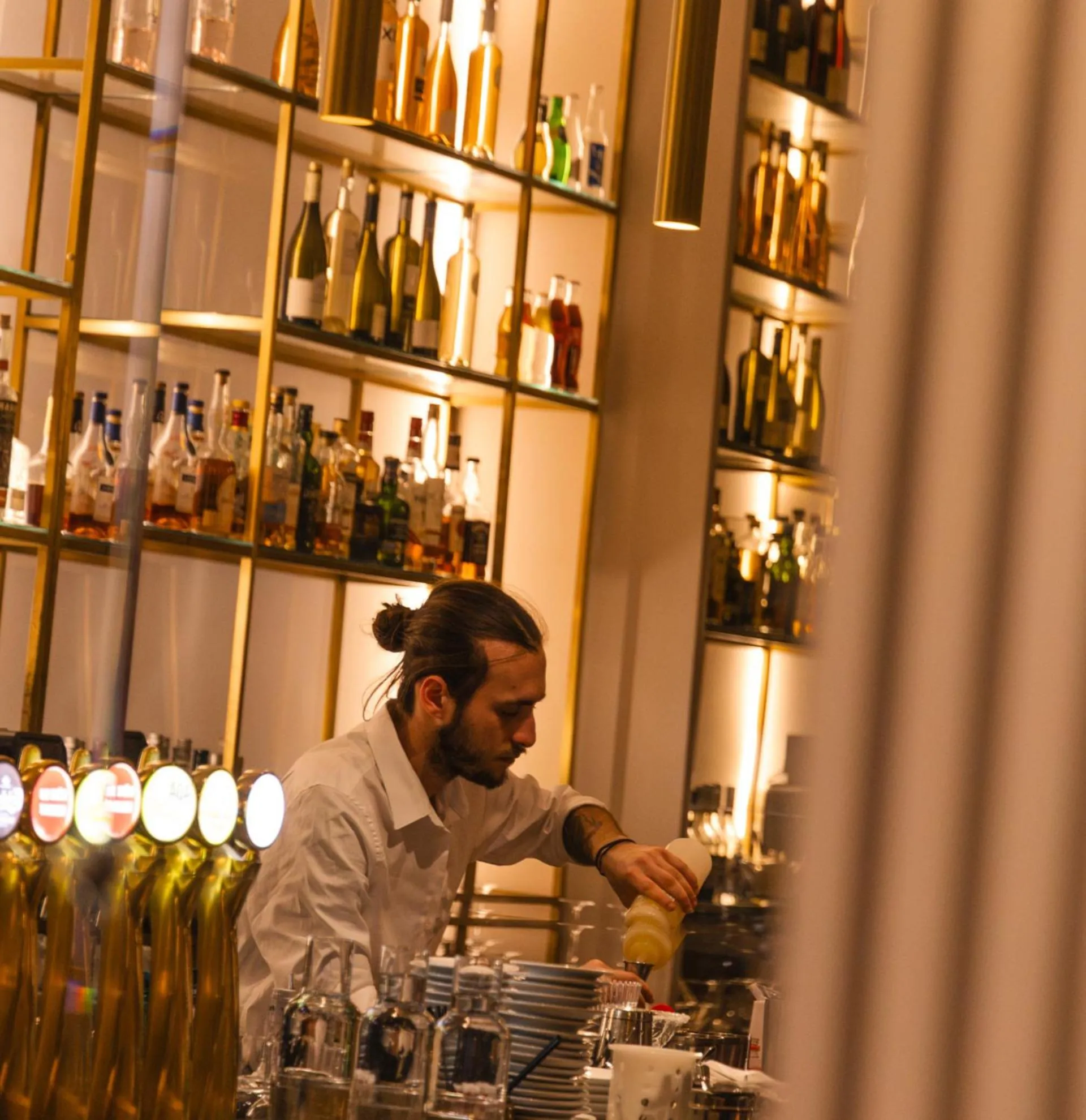 Lounge or bar in Negrecoste Hôtel & Spa