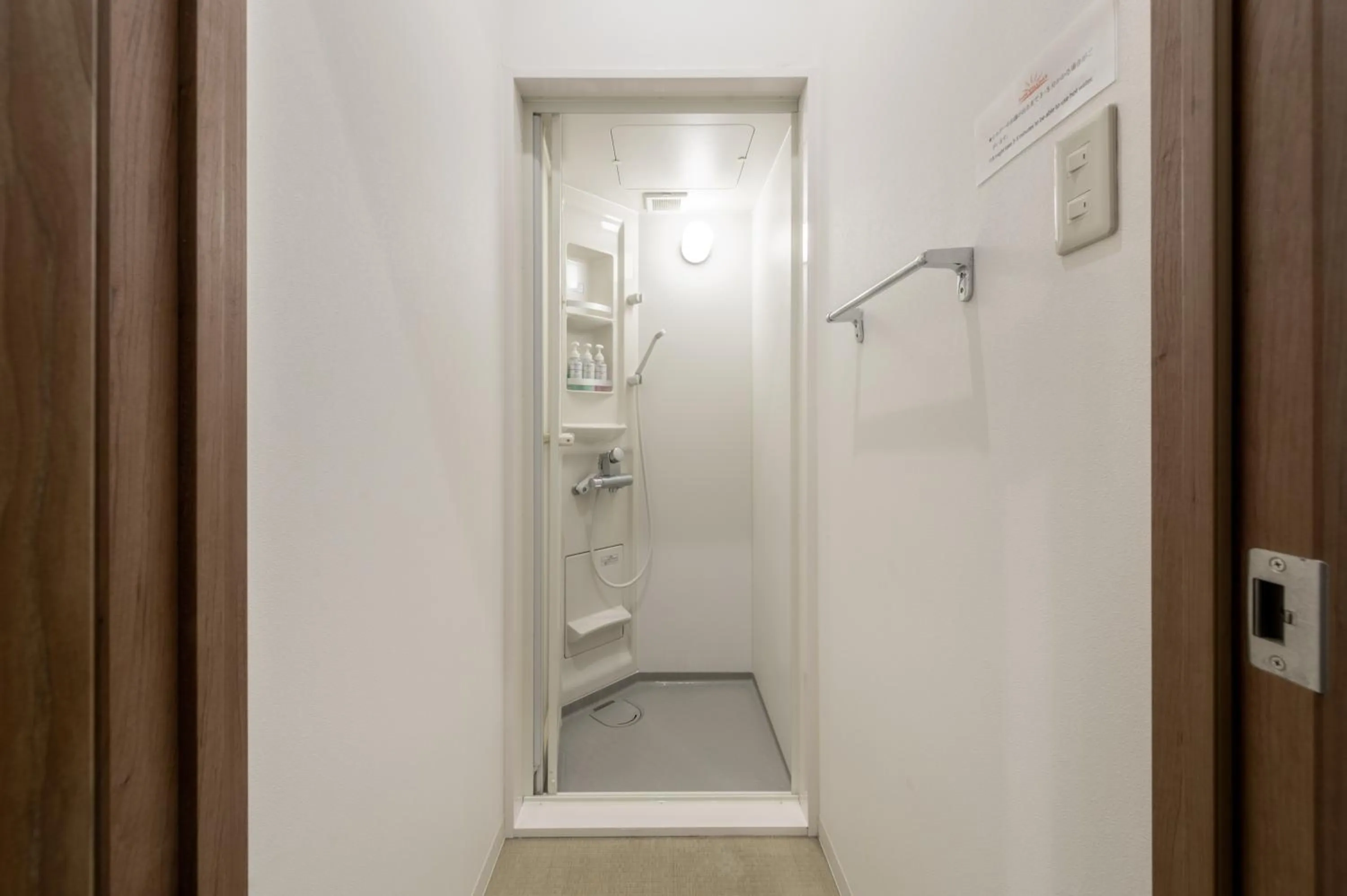 Shower in bnb+ Tsuruhashi